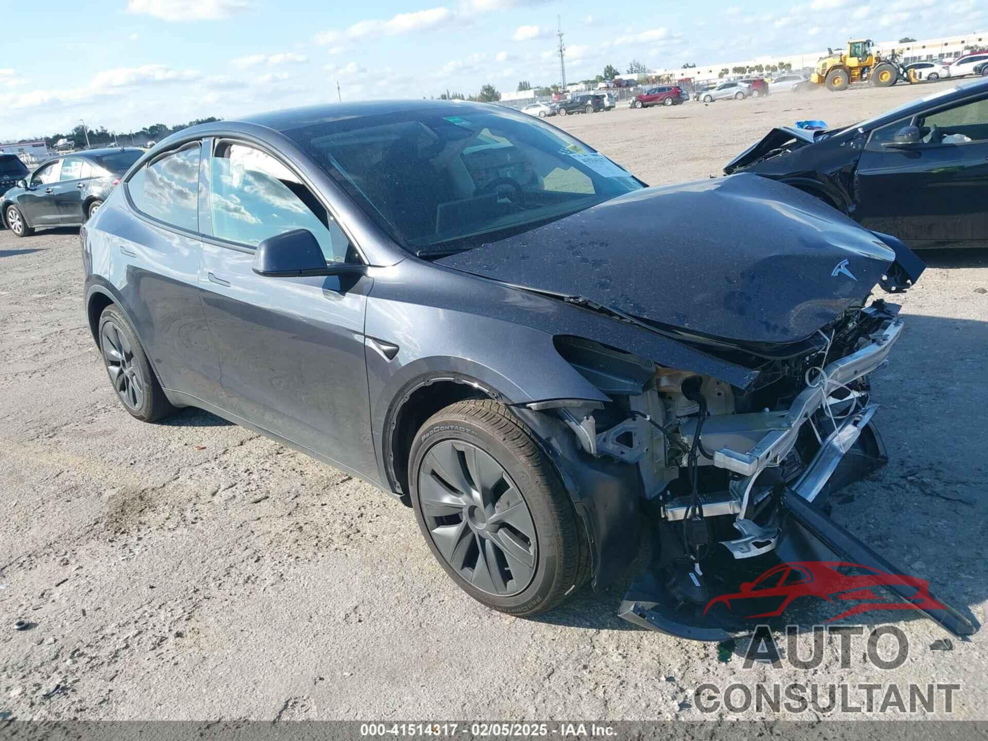 TESLA MODEL Y 2025 - 7SAYGDED4SF226776