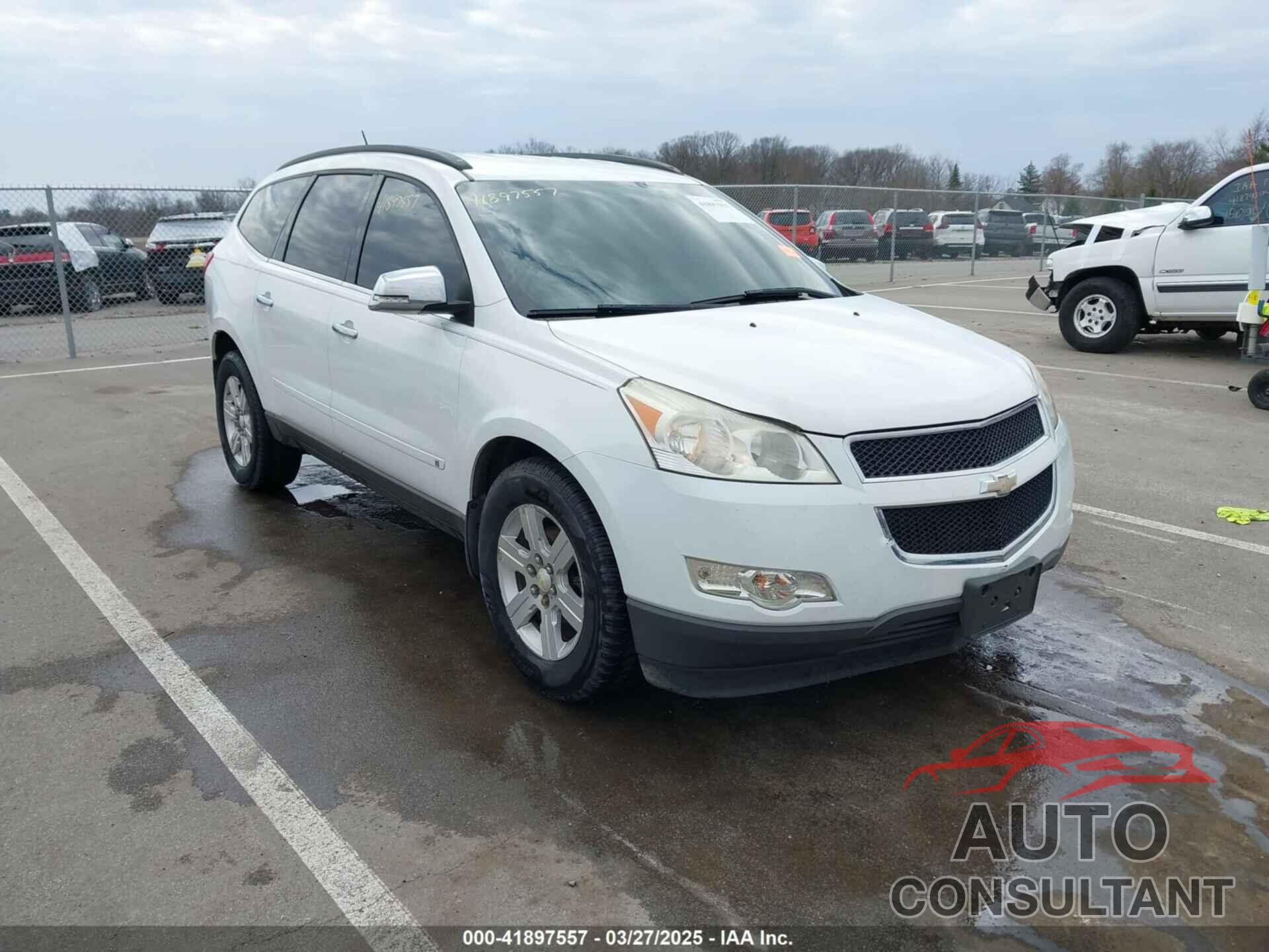 CHEVROLET TRAVERSE 2010 - 1GNLVFED8AS131803