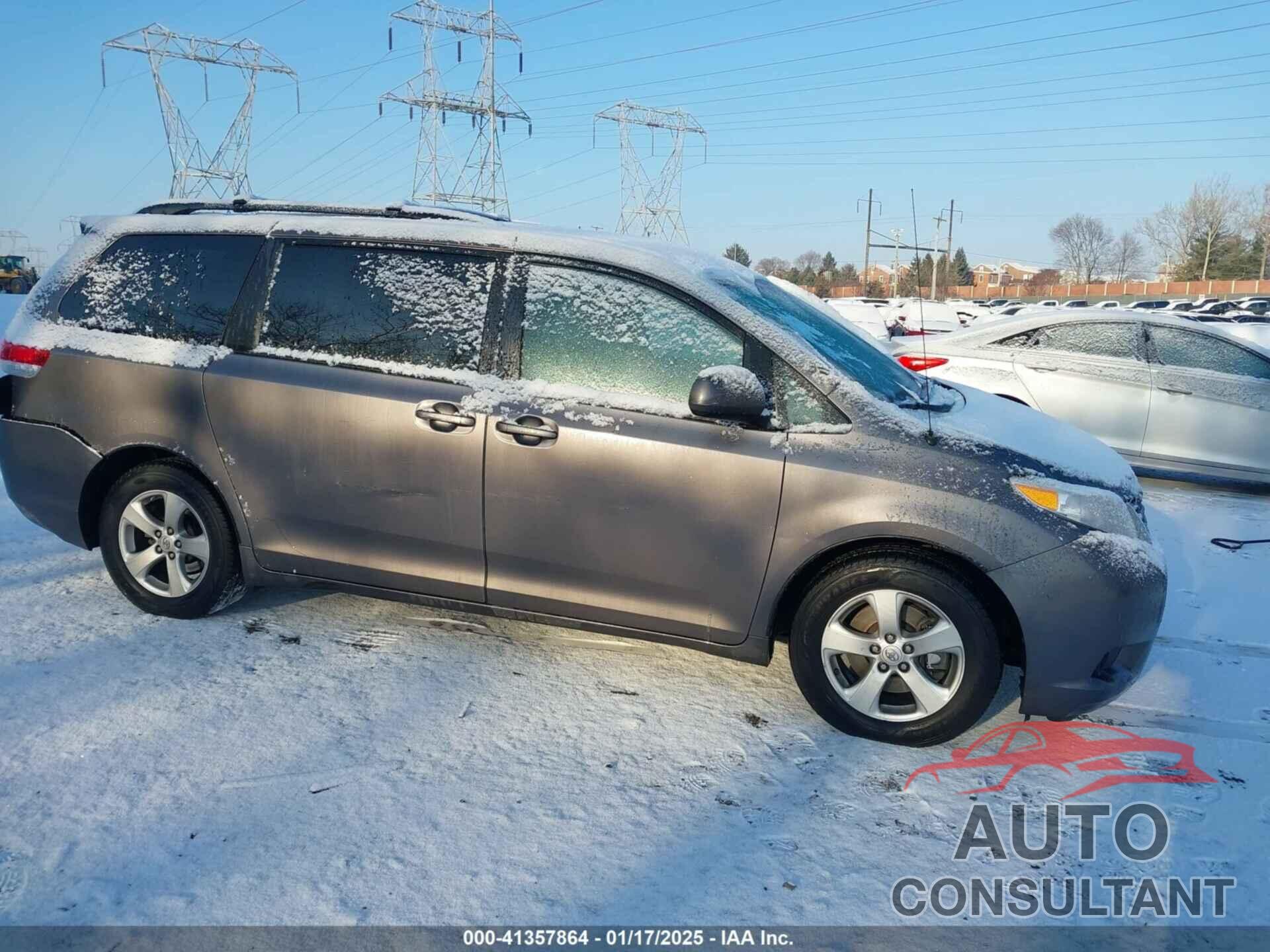 TOYOTA SIENNA 2011 - 5TDKK3DC0BS091392