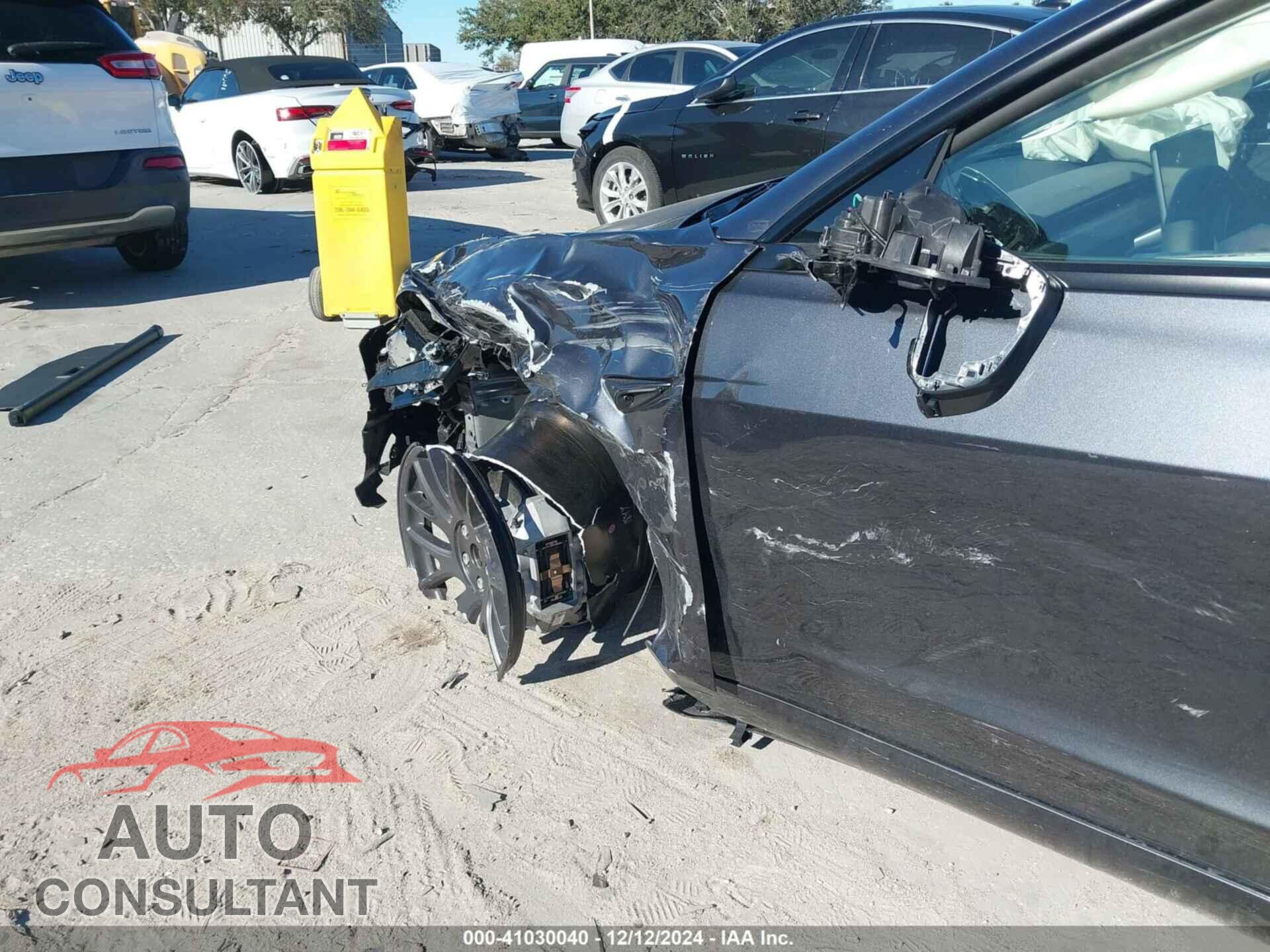 TESLA MODEL 3 2024 - 5YJ3E1EB0RF845184