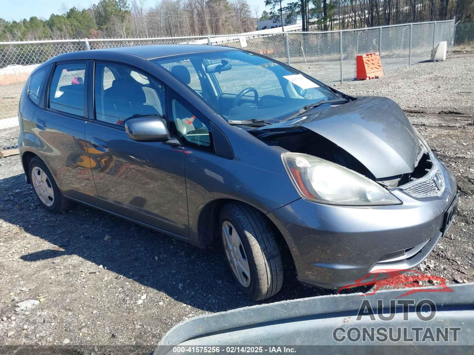 HONDA FIT 2013 - JHMGE8H33DC005550