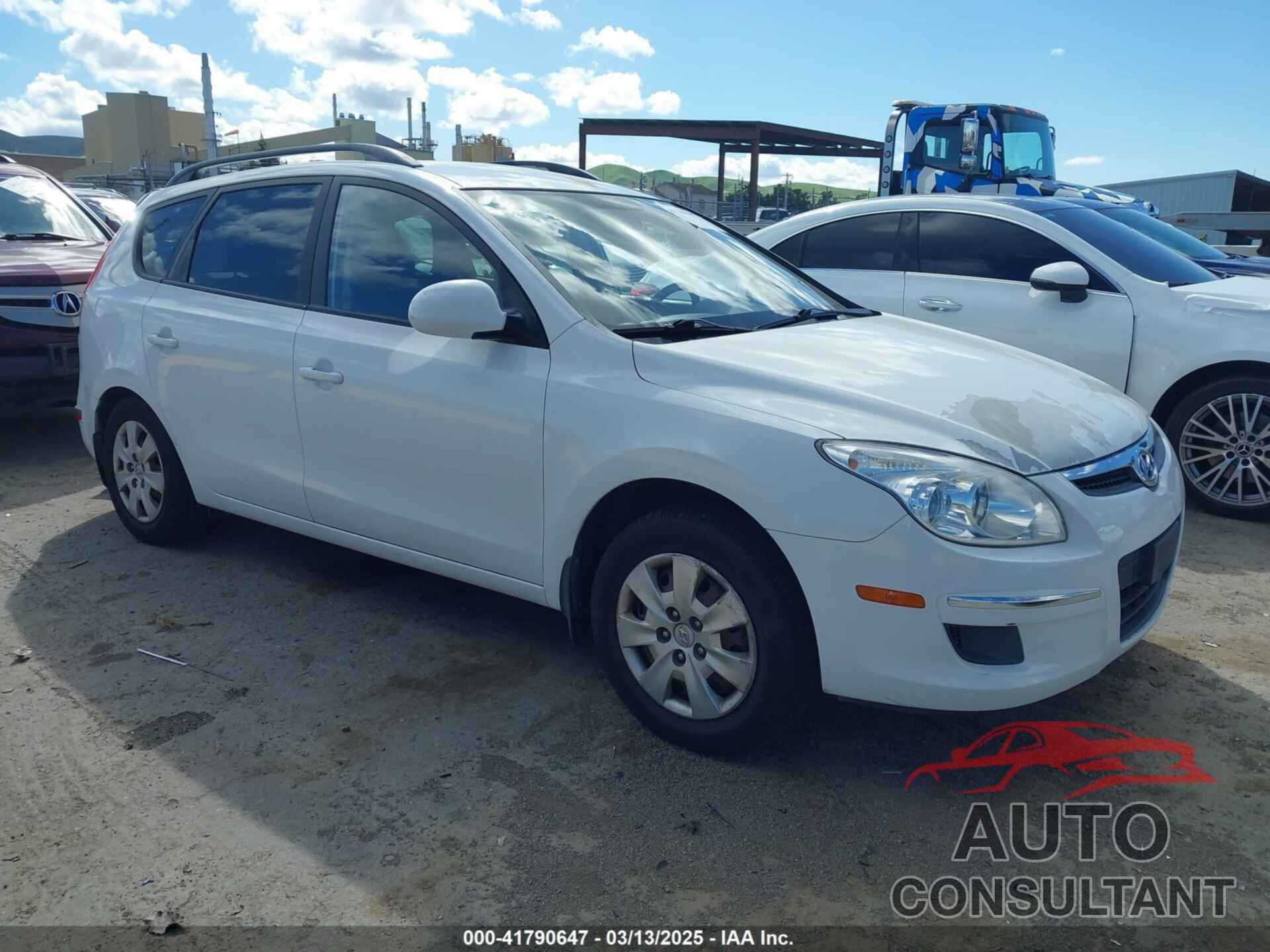 HYUNDAI ELANTRA TOURING 2011 - KMHDC8AE3BU111019