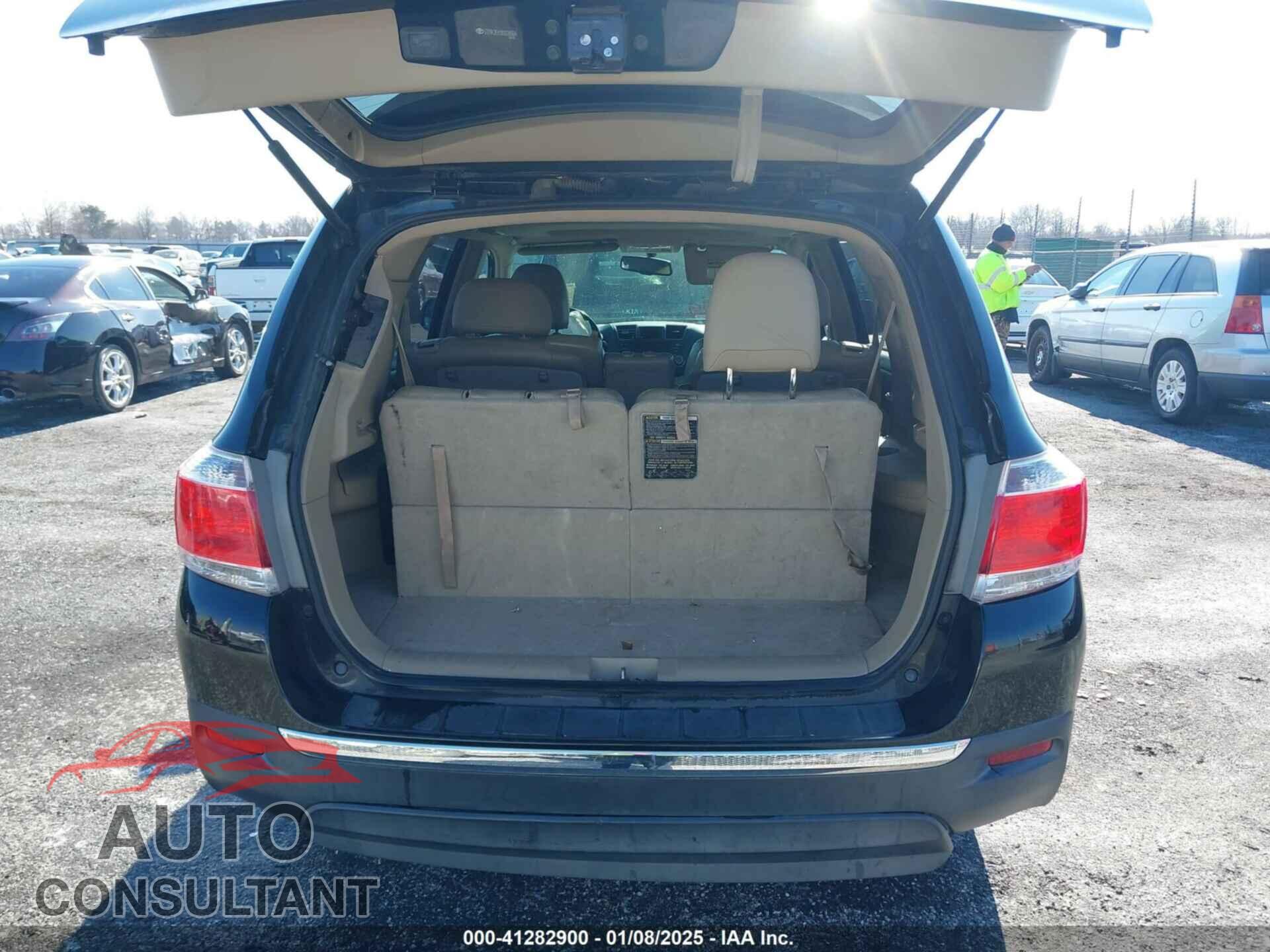 TOYOTA HIGHLANDER 2011 - 5TDYK3EH1BS028564