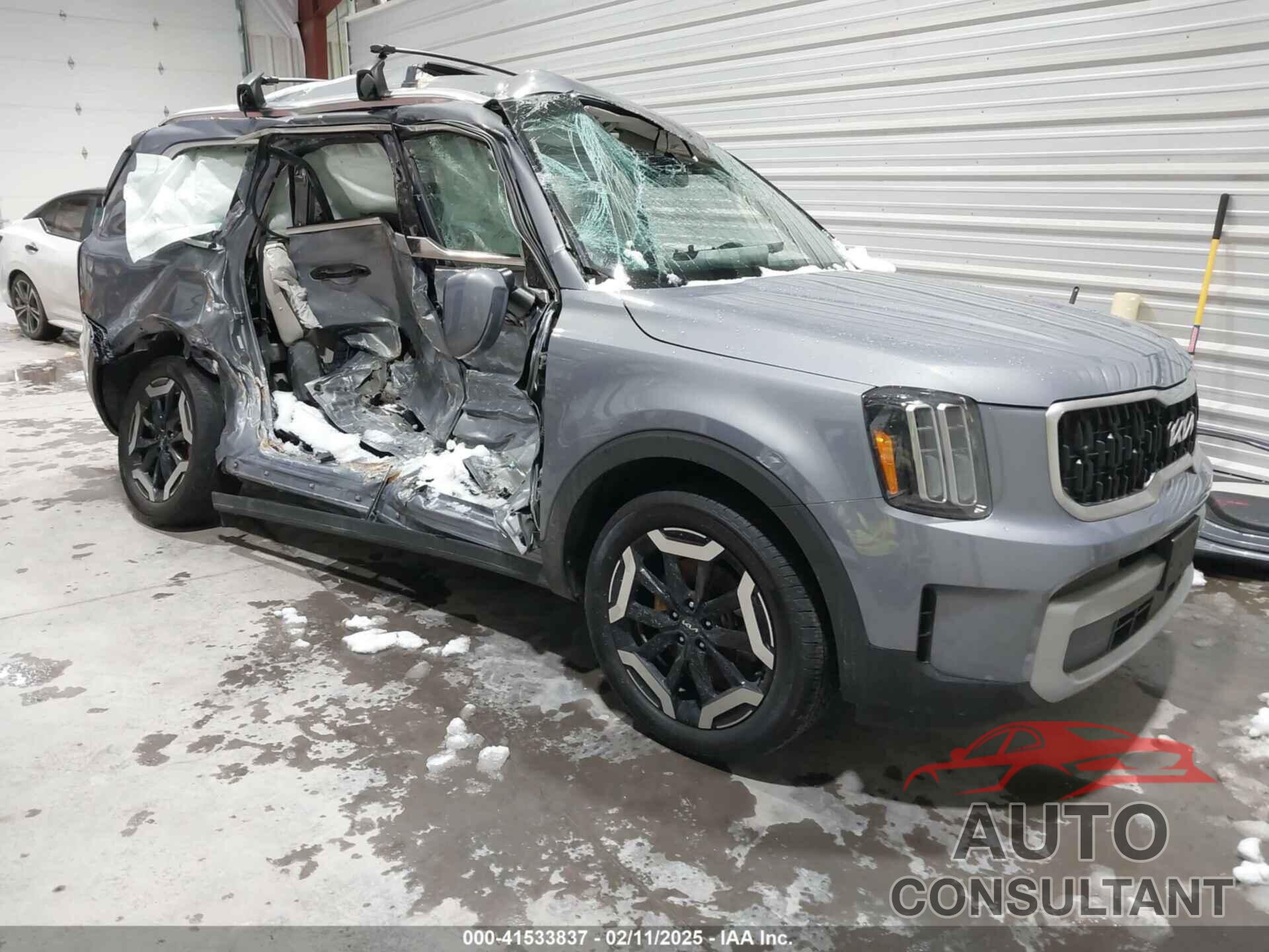KIA TELLURIDE 2023 - 5XYP3DGC6PG376753