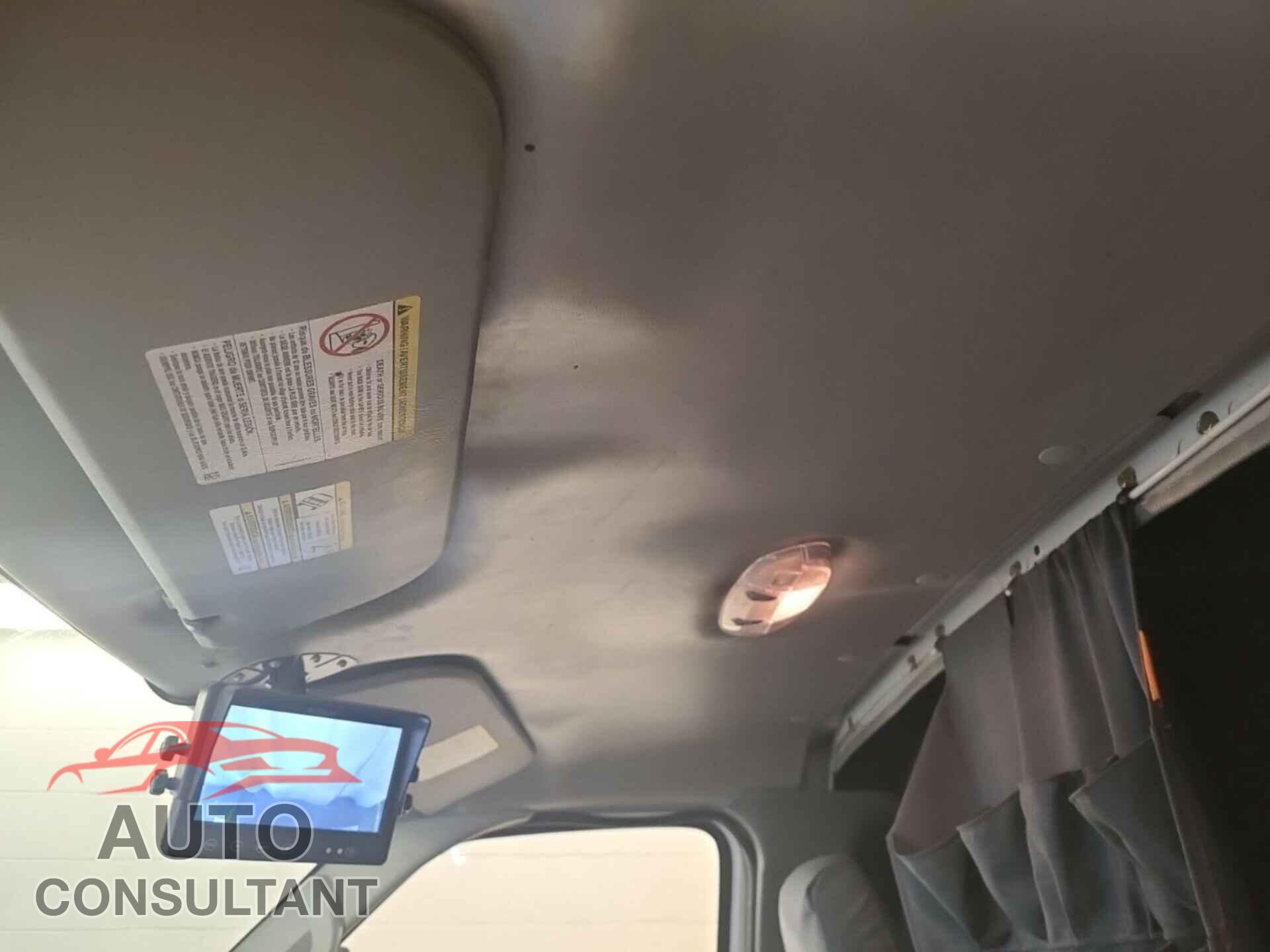 FORD ECONOLINE 2018 - 1FDXE4FS4JDC24961
