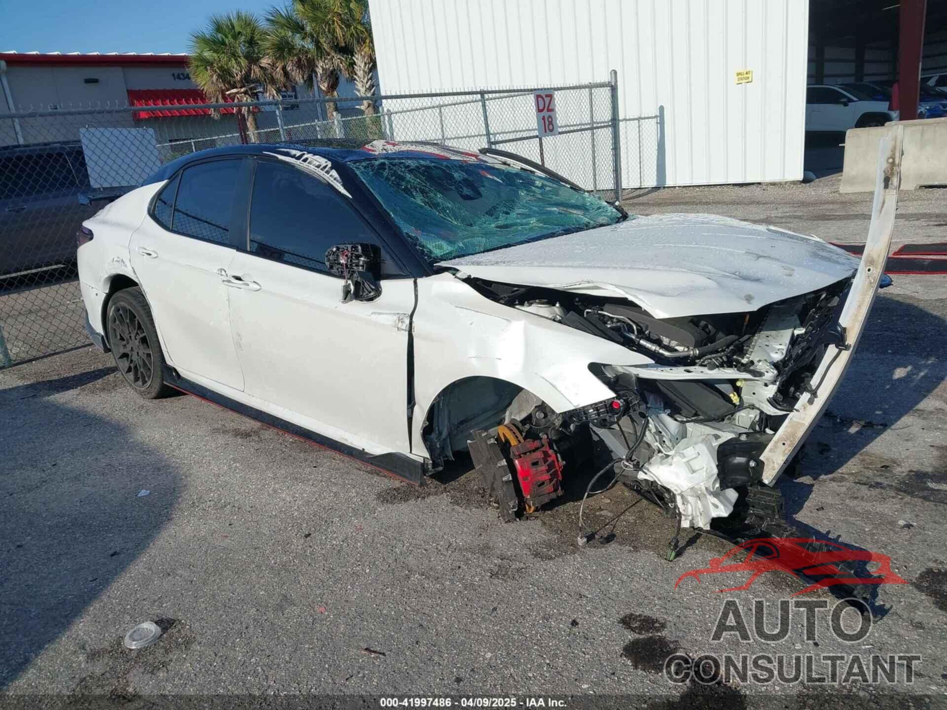 TOYOTA CAMRY 2022 - 4T1KZ1AK3NU068132