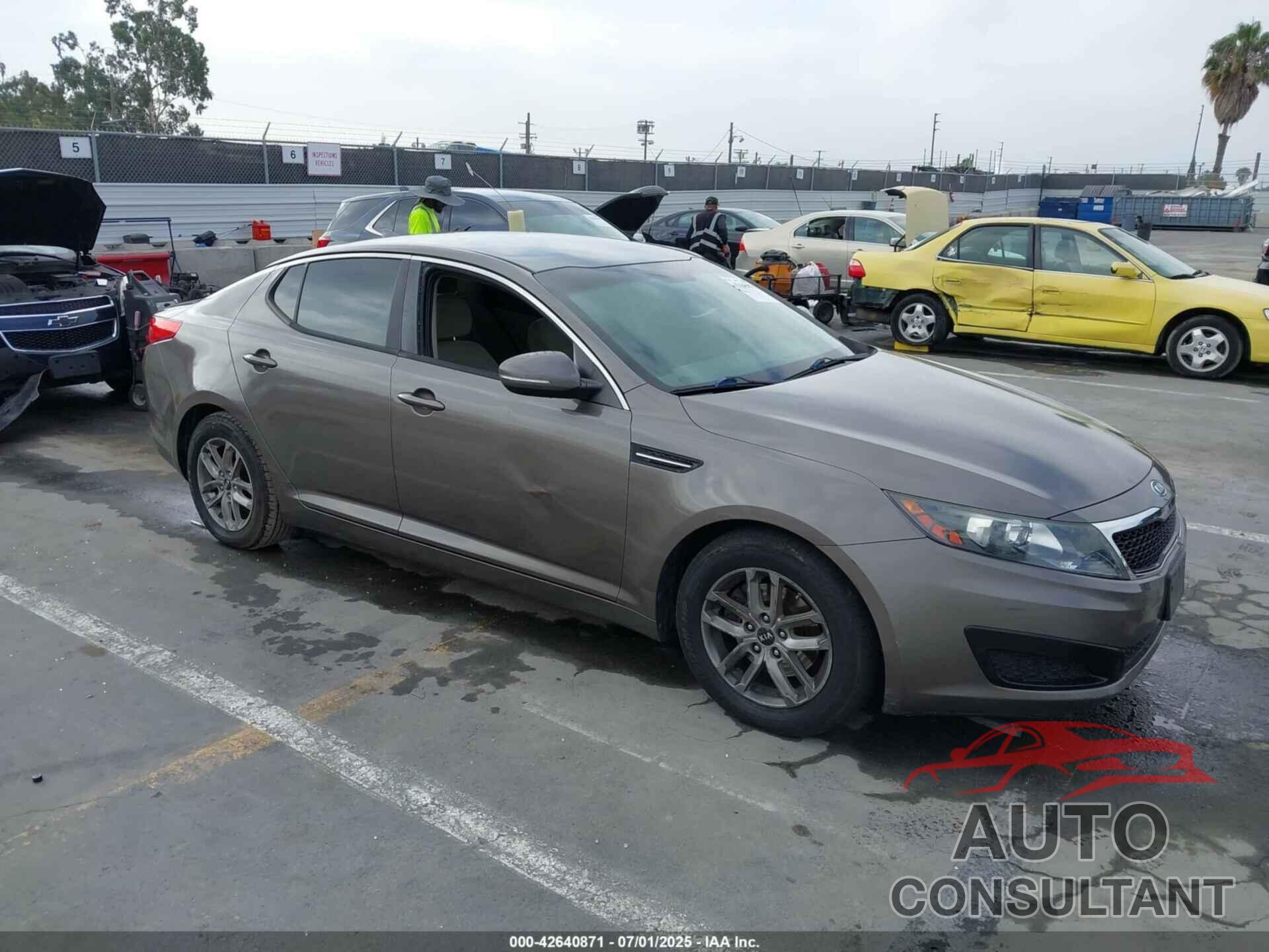 KIA OPTIMA 2011 - KNAGM4A79B5116130