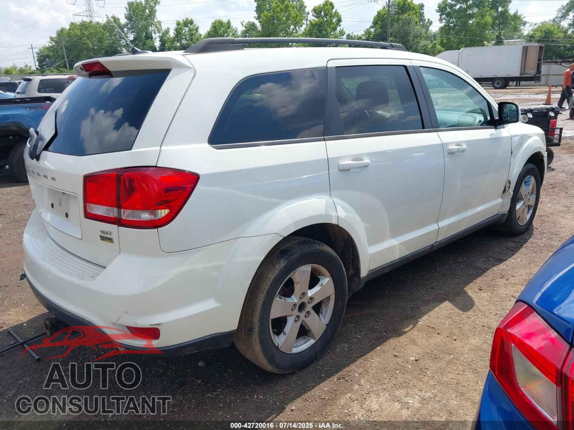 DODGE JOURNEY 2012 - 3C4PDCBG3CT387763
