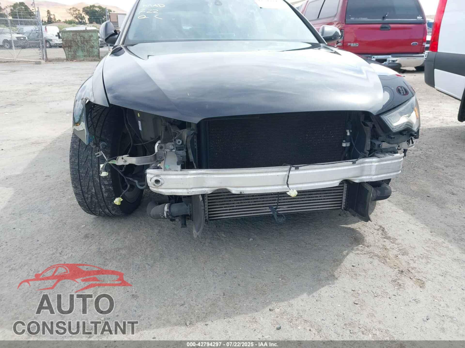 AUDI A6 2013 - WAUGFAFC1DN157630