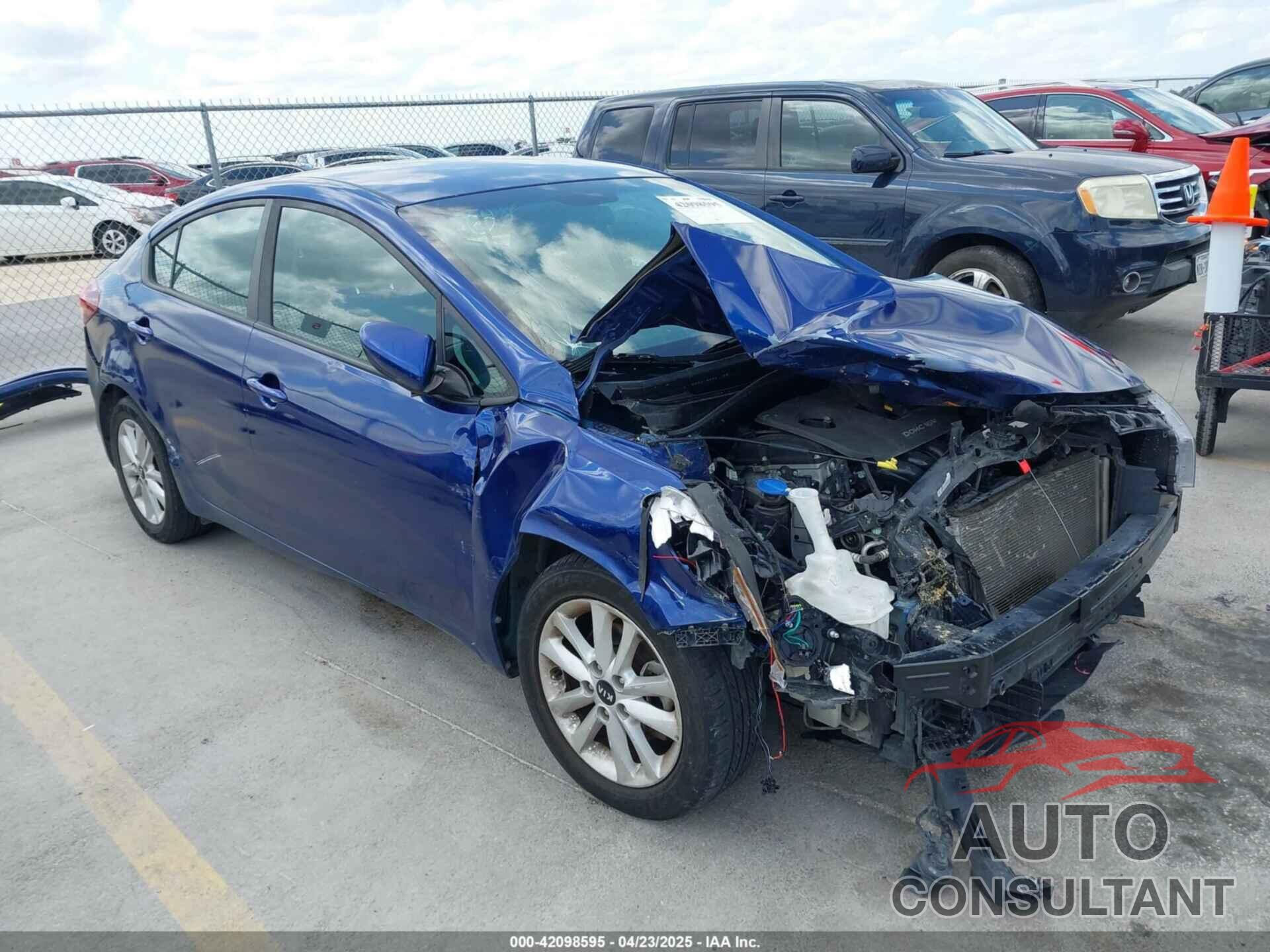 KIA FORTE 2017 - 3KPFL4A72HE067755