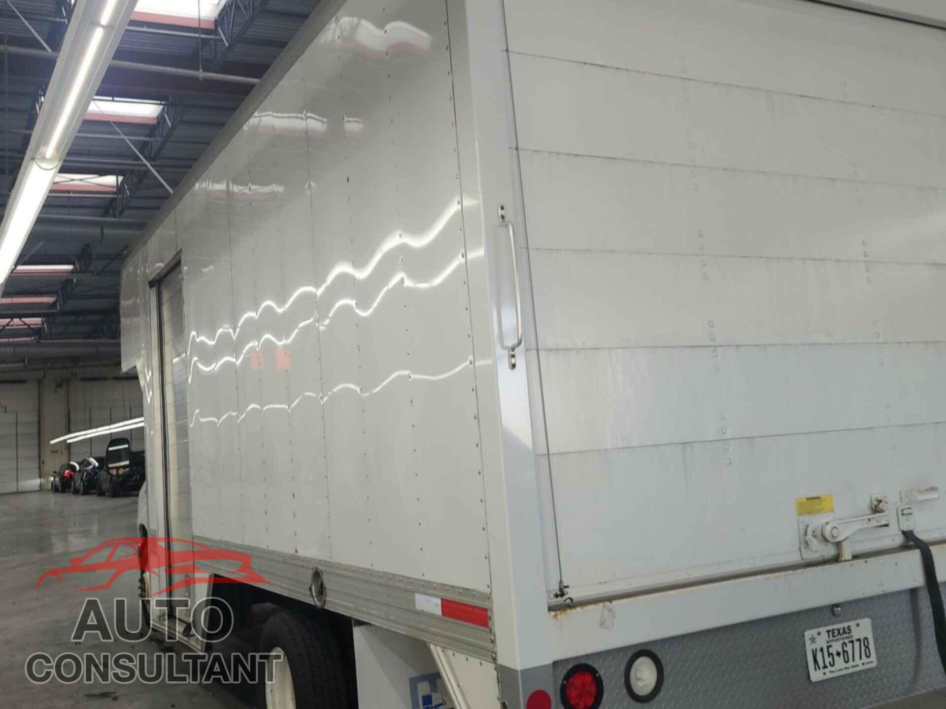 FORD E-450 CUTAWAY 2015 - 1FDXE4FS7FDA02468