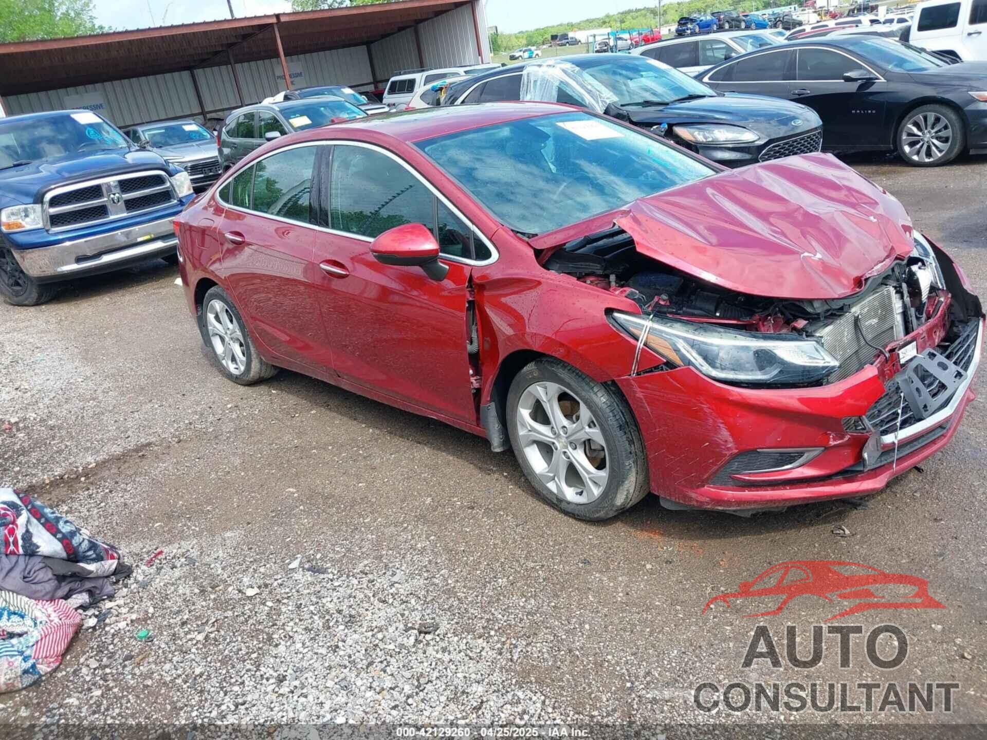 CHEVROLET CRUZE 2018 - 1G1BF5SM7J7215073