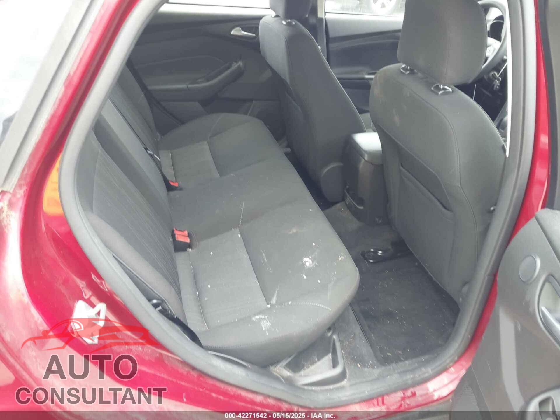 FORD FOCUS 2017 - 1FADP3H28HL340565