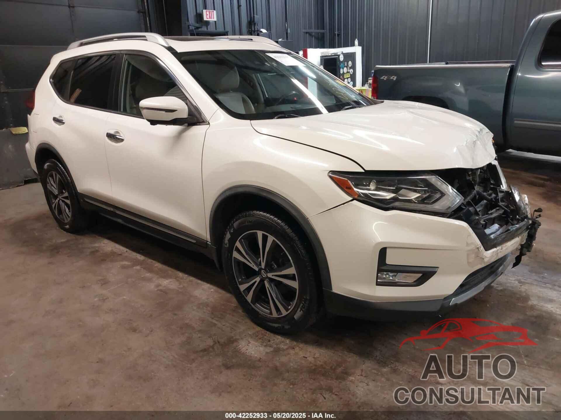 NISSAN ROGUE 2018 - JN8AT2MV9JW320059