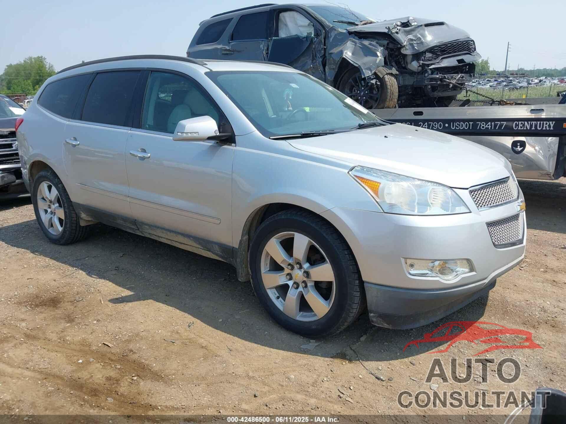 CHEVROLET TRAVERSE 2012 - 1GNKVLED2CJ204988