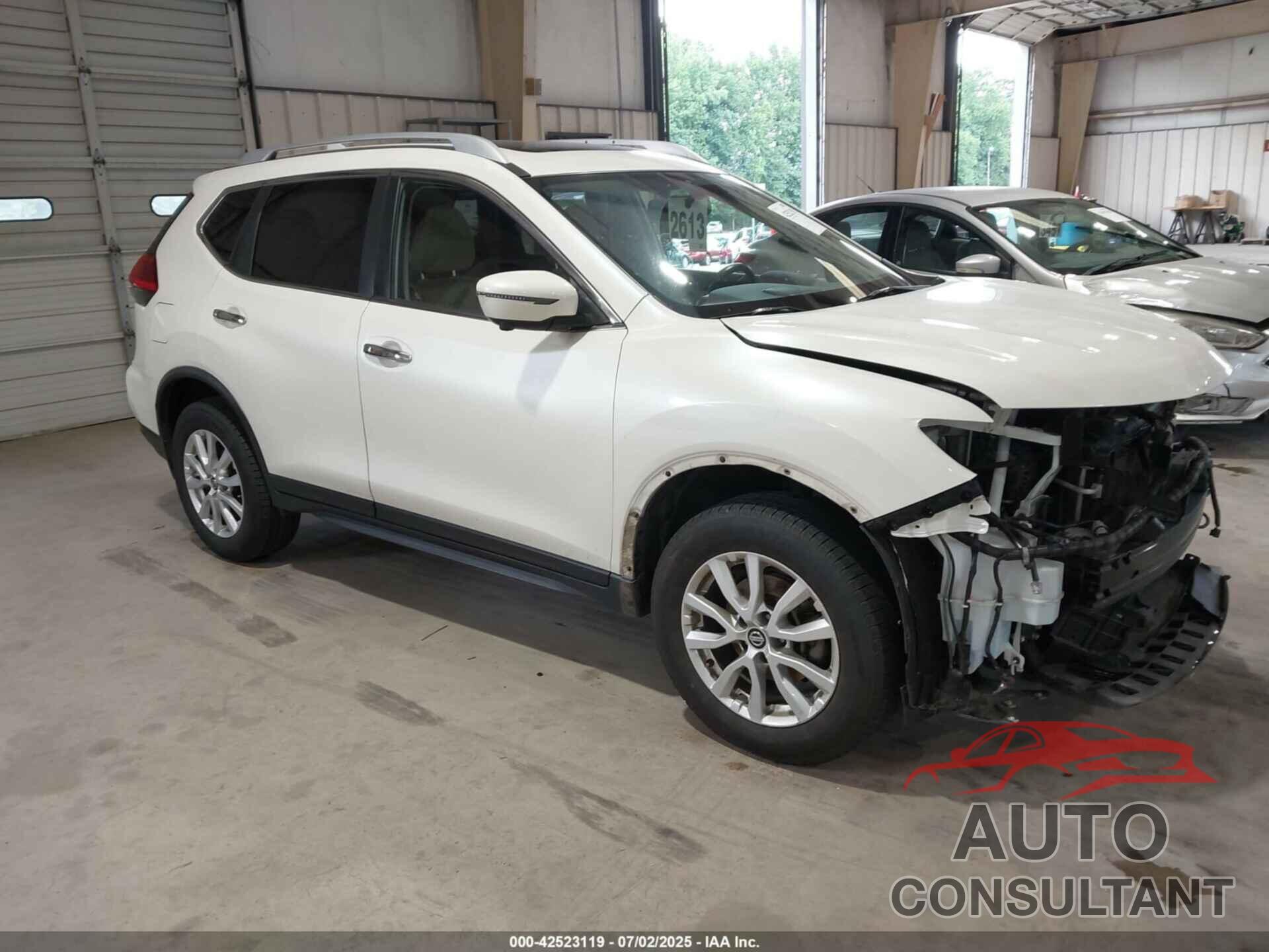 NISSAN ROGUE 2017 - JN8AT2MV1HW020557