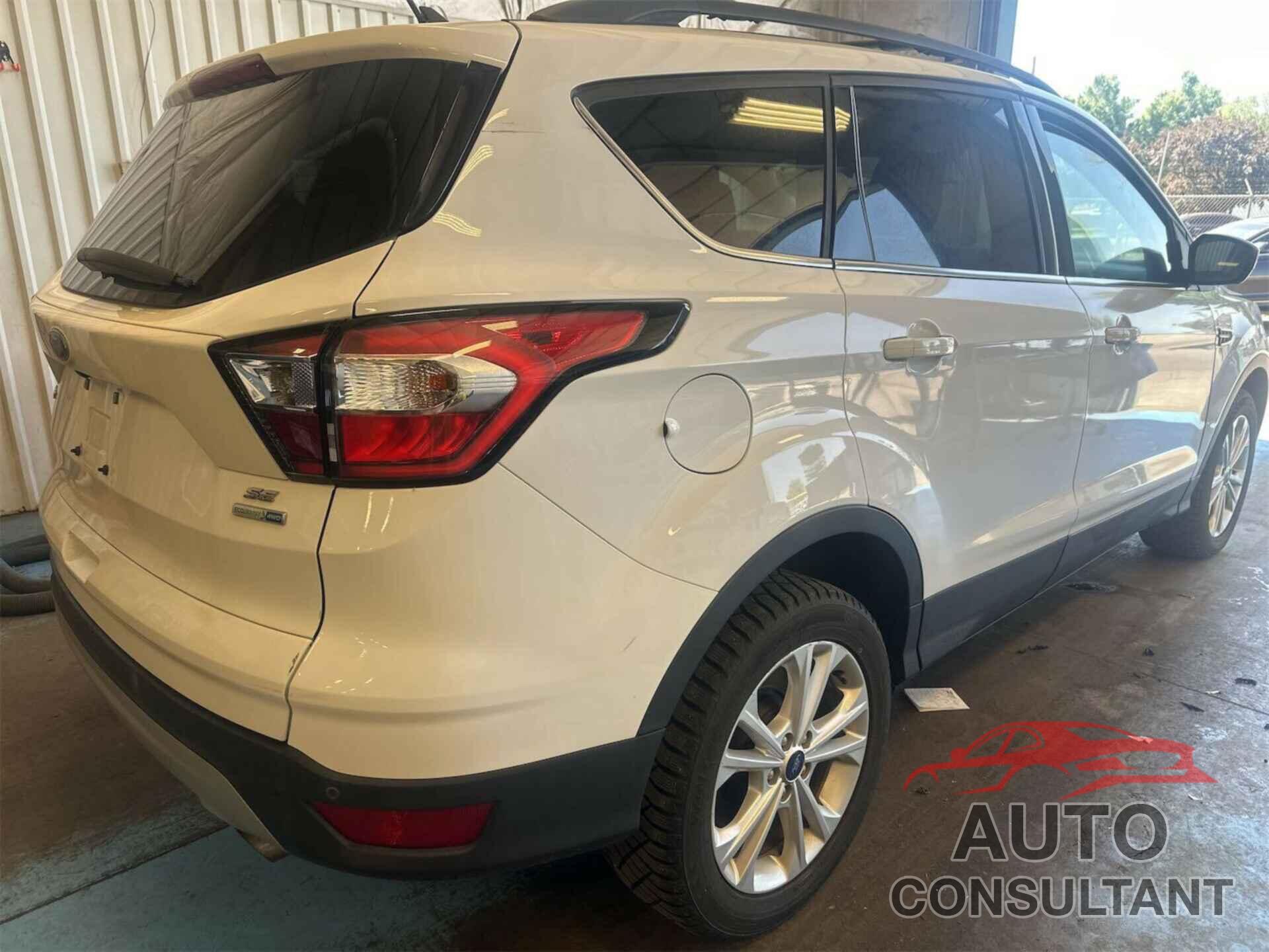FORD ESCAPE 2018 - 1FMCU9GD3JUC20706