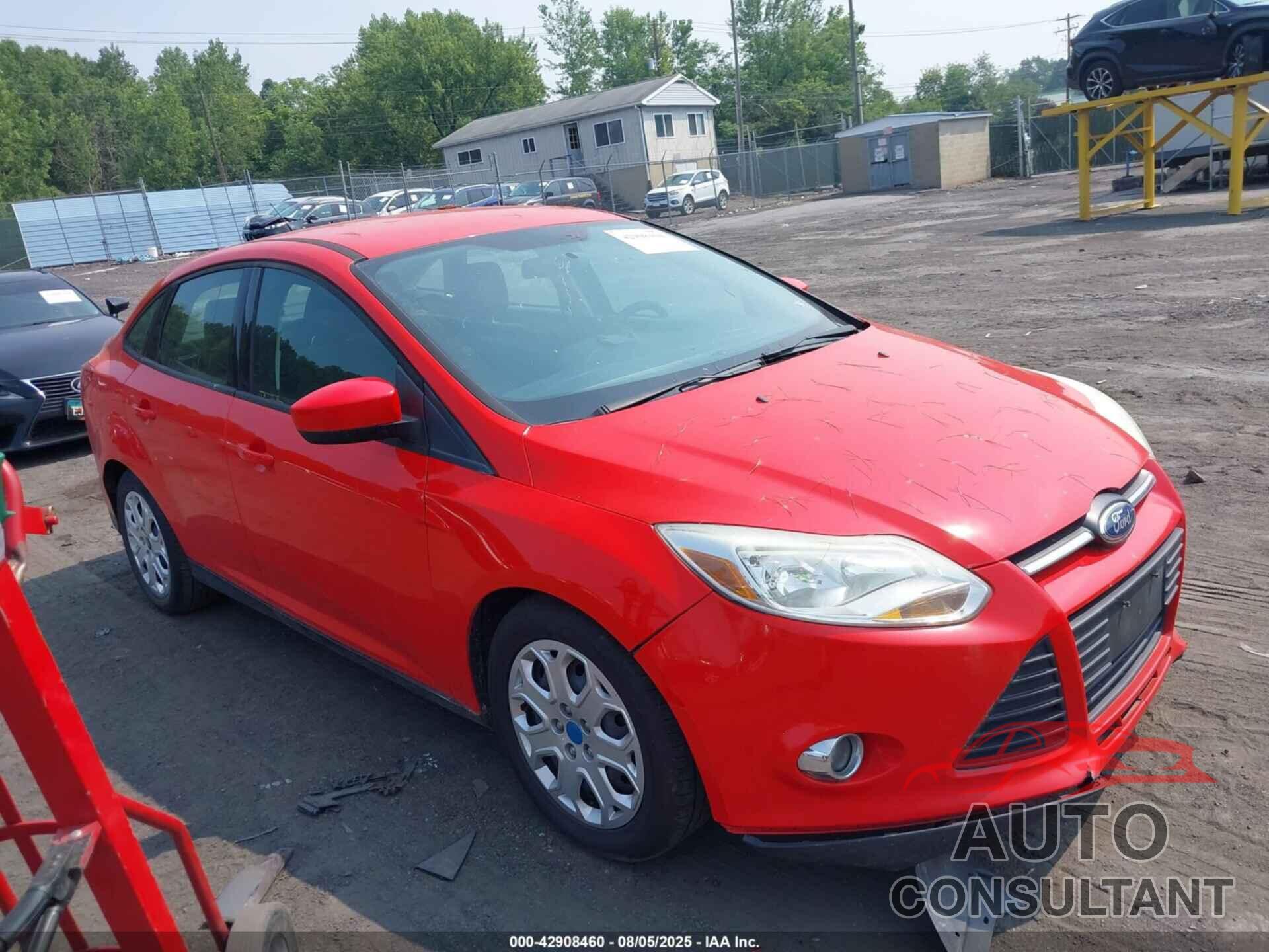 FORD FOCUS 2012 - 1FAHP3F28CL268439