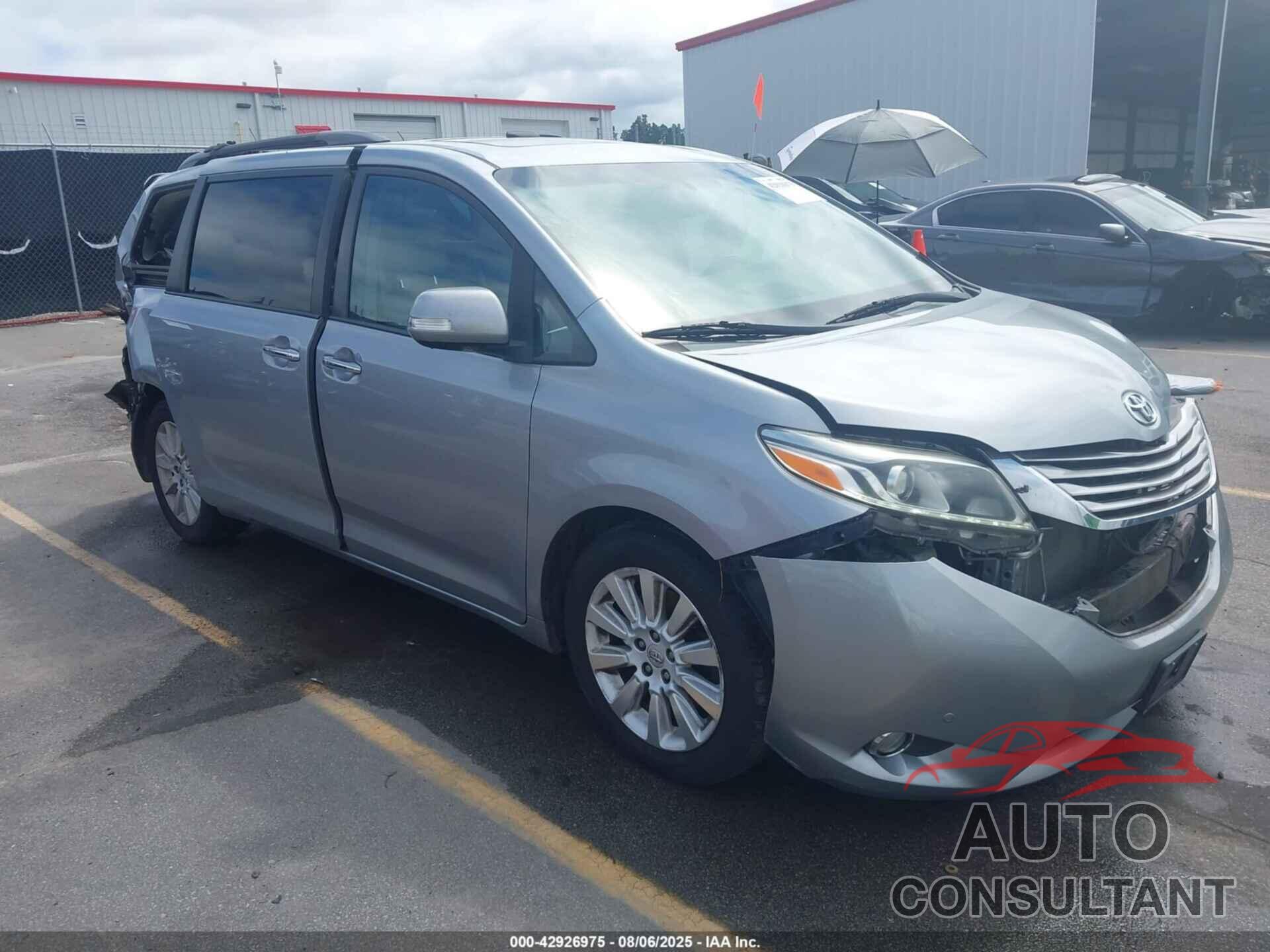 TOYOTA SIENNA 2015 - 5TDYK3DC1FS589889