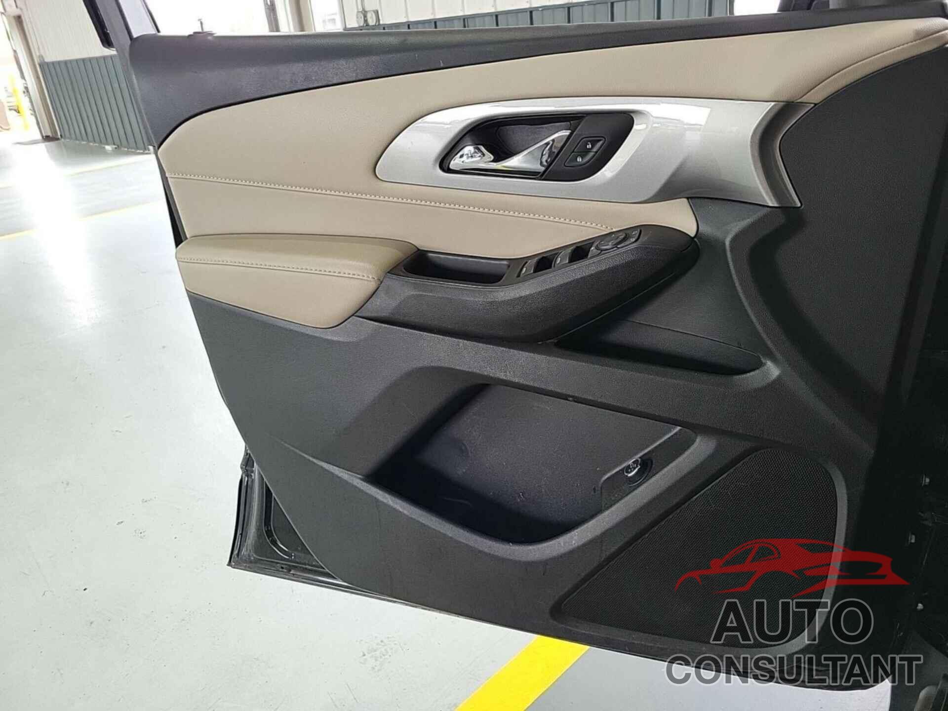 CHEVROLET TRAVERSE 2022 - 1GNEVGKW6NJ151516