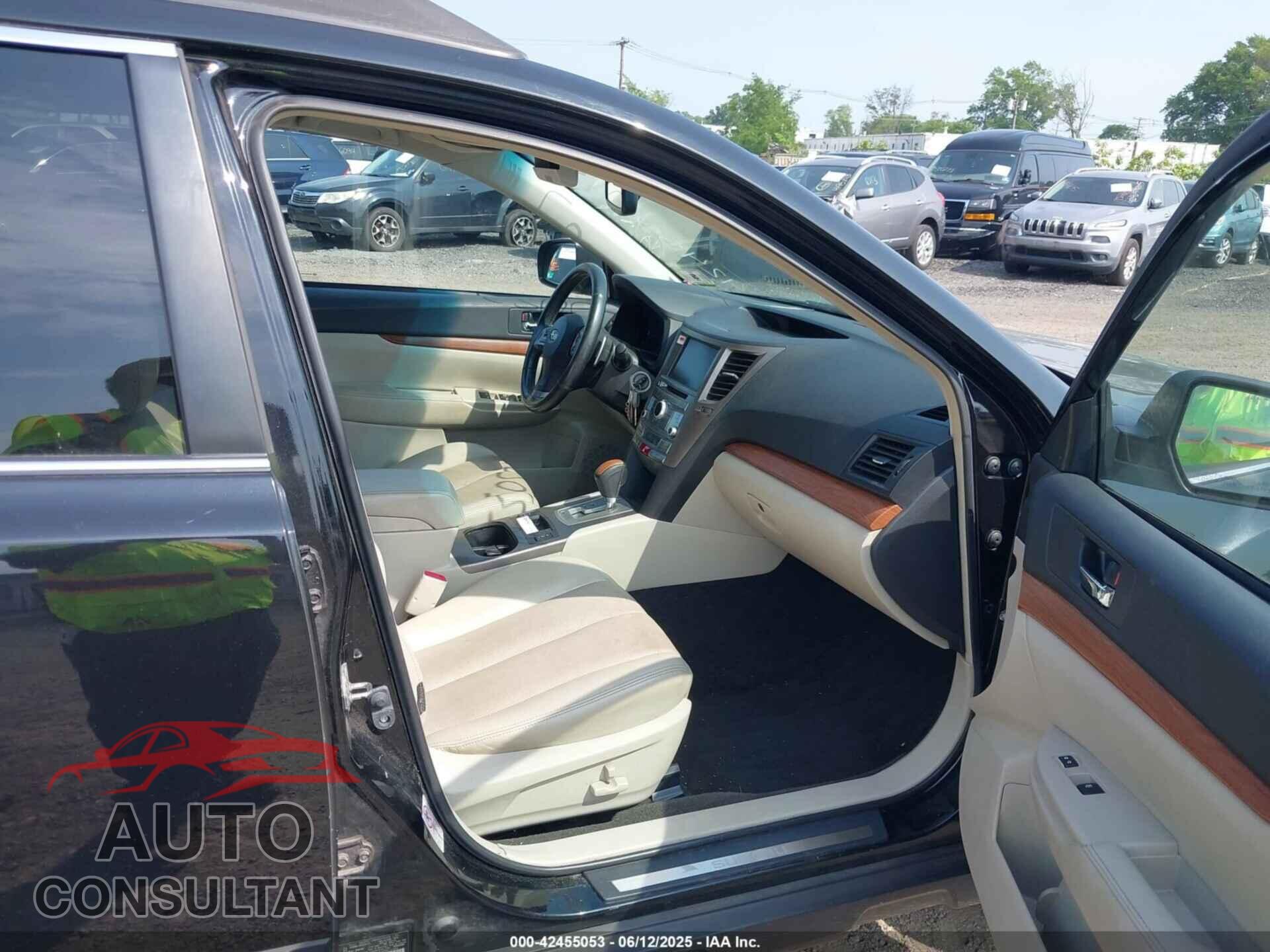 SUBARU OUTBACK 2013 - 4S4BRBLC2D3225472