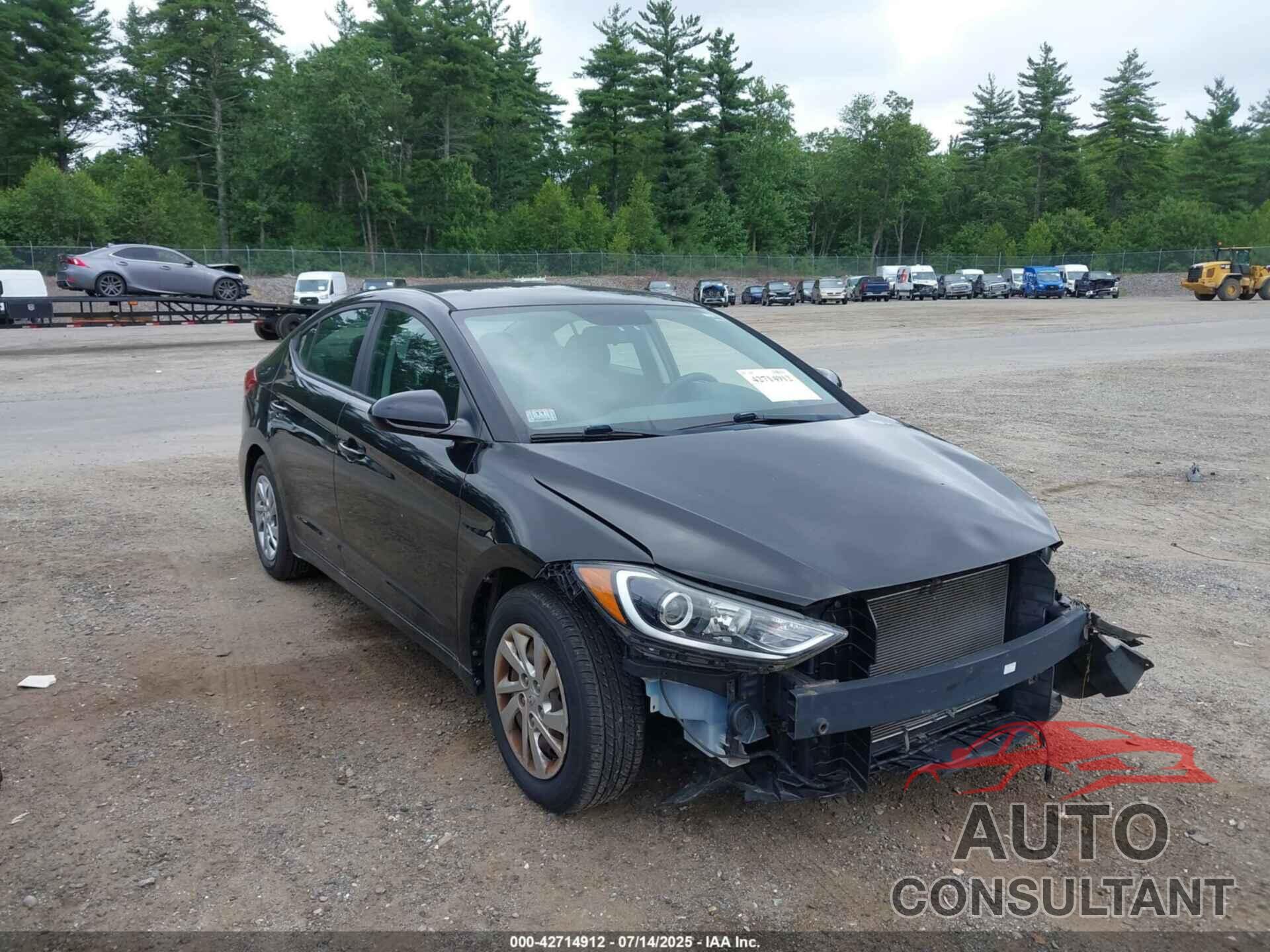 HYUNDAI ELANTRA 2018 - KMHD74LF8JU475566