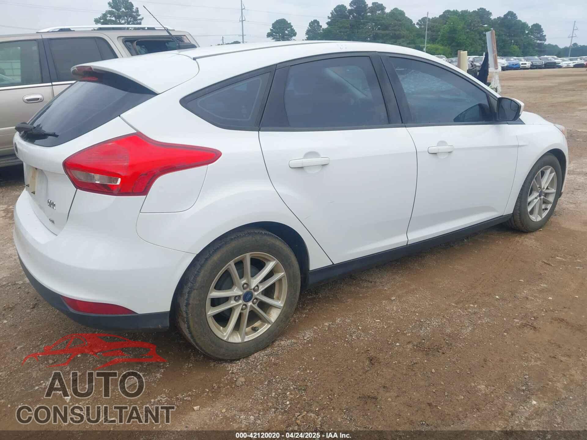 FORD FOCUS 2018 - 1FADP3K22JL244221