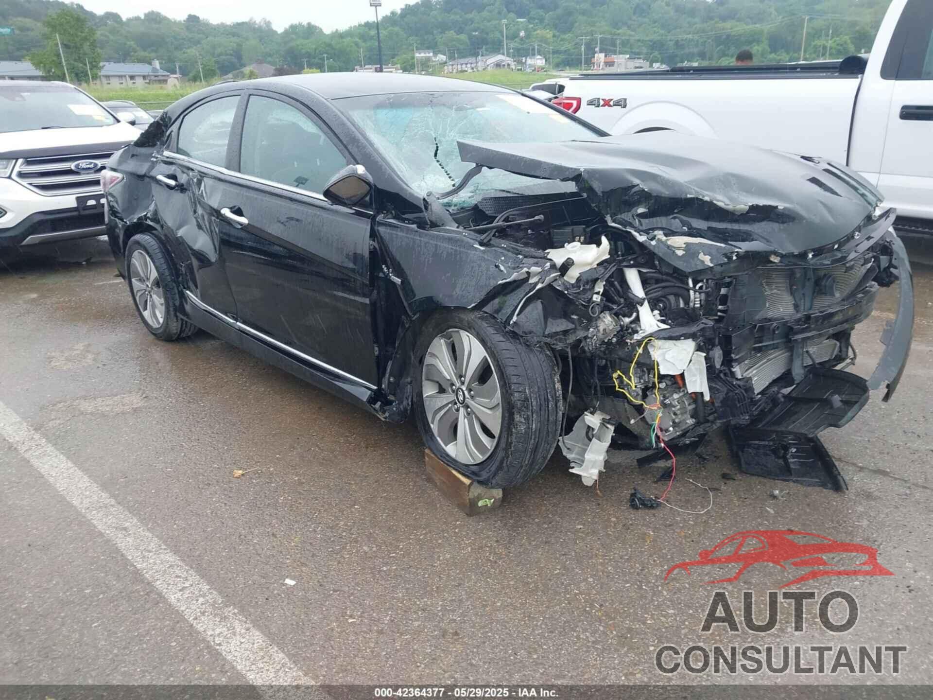 HYUNDAI SONATA 2013 - KMHEC4A4XDA098830