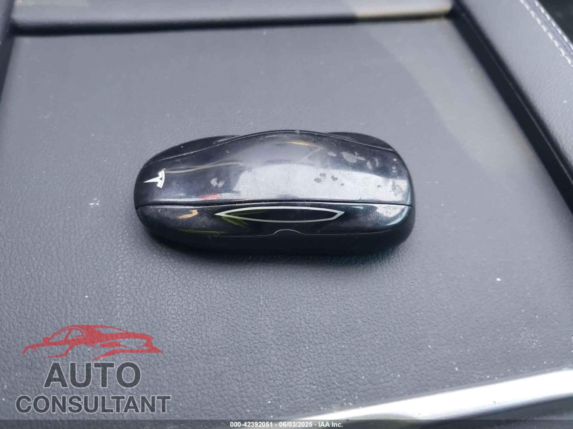 TESLA MODEL S 2015 - 5YJSA1E4XFF113973