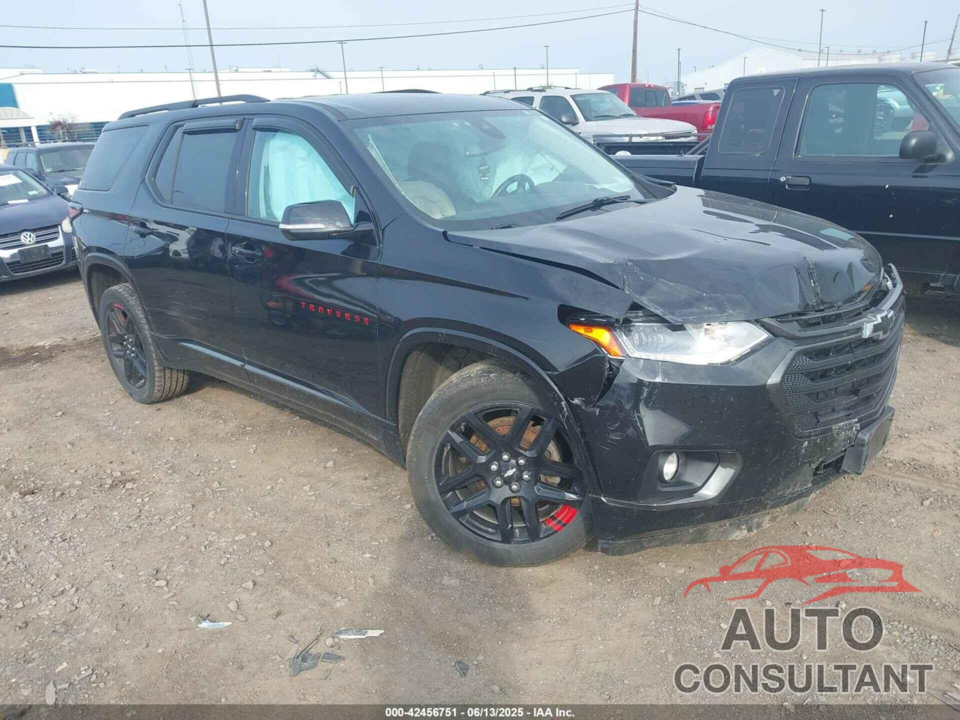 CHEVROLET TRAVERSE 2018 - 1GNEVJKW8JJ249020