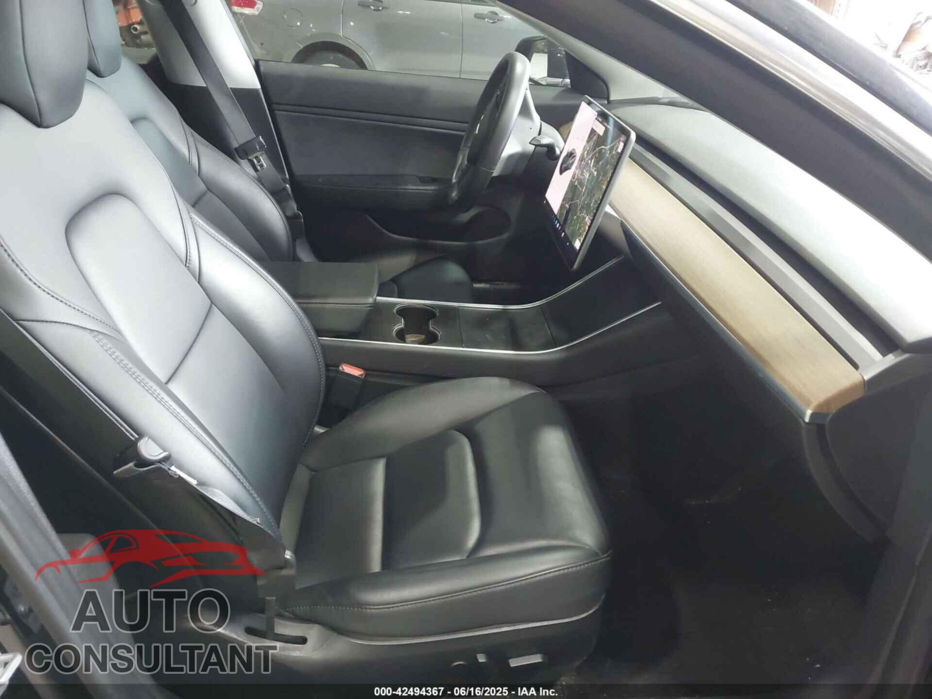 TESLA MODEL 3 2019 - 5YJ3E1EA1KF297953