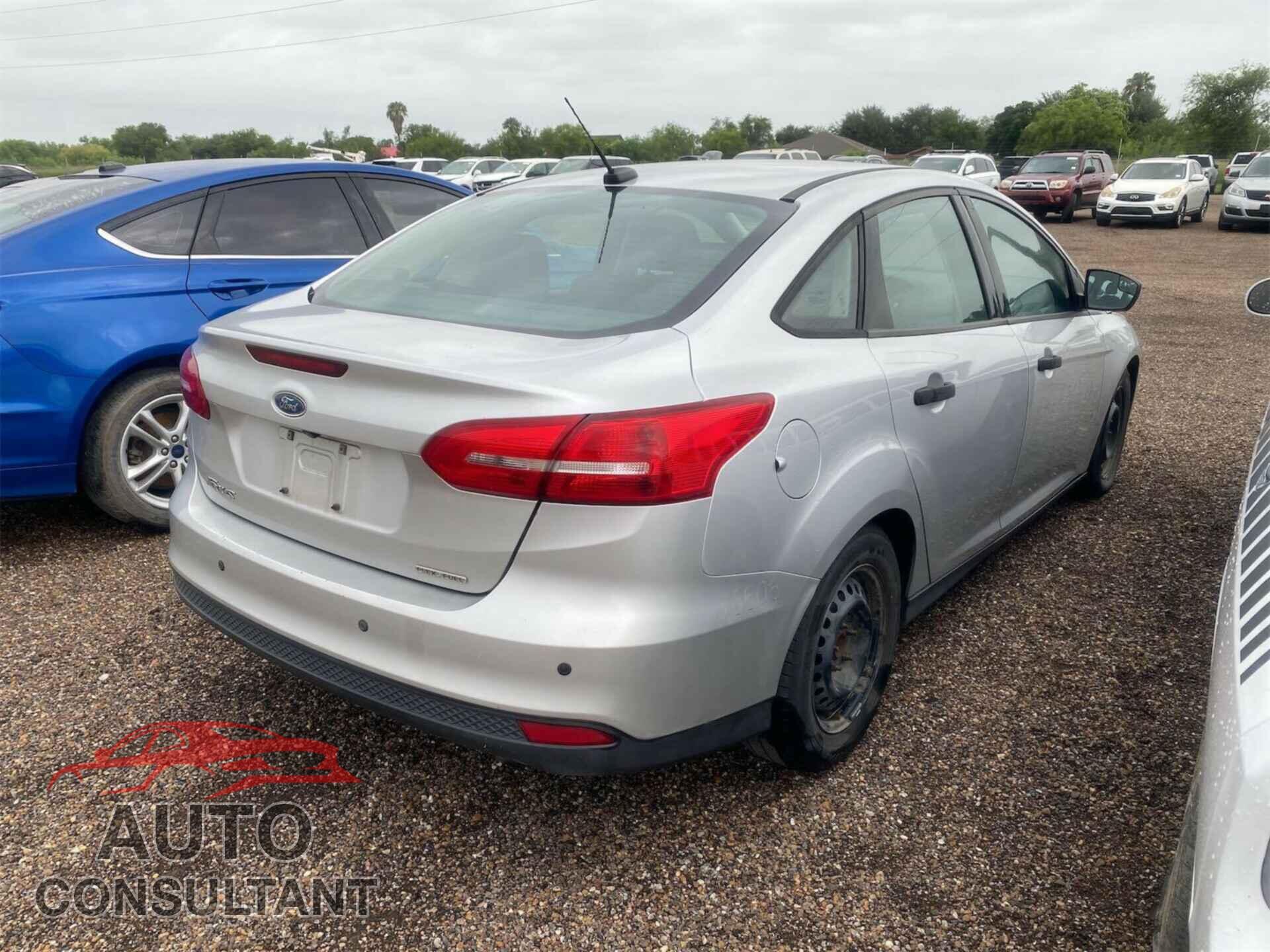 FORD FOCUS 2016 - 1FADP3E2XGL291646