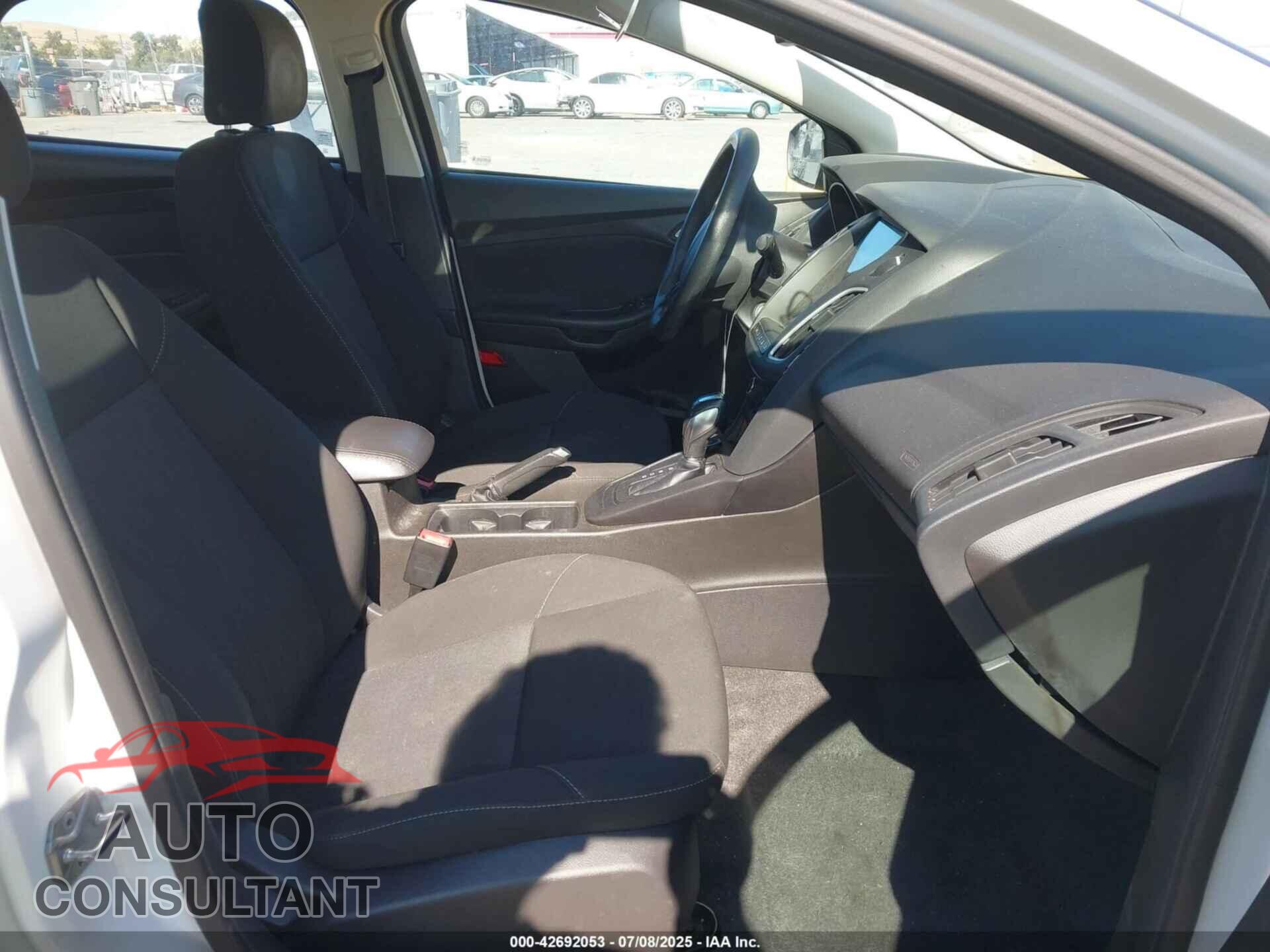 FORD FOCUS 2016 - 1FADP3FEXGL276105