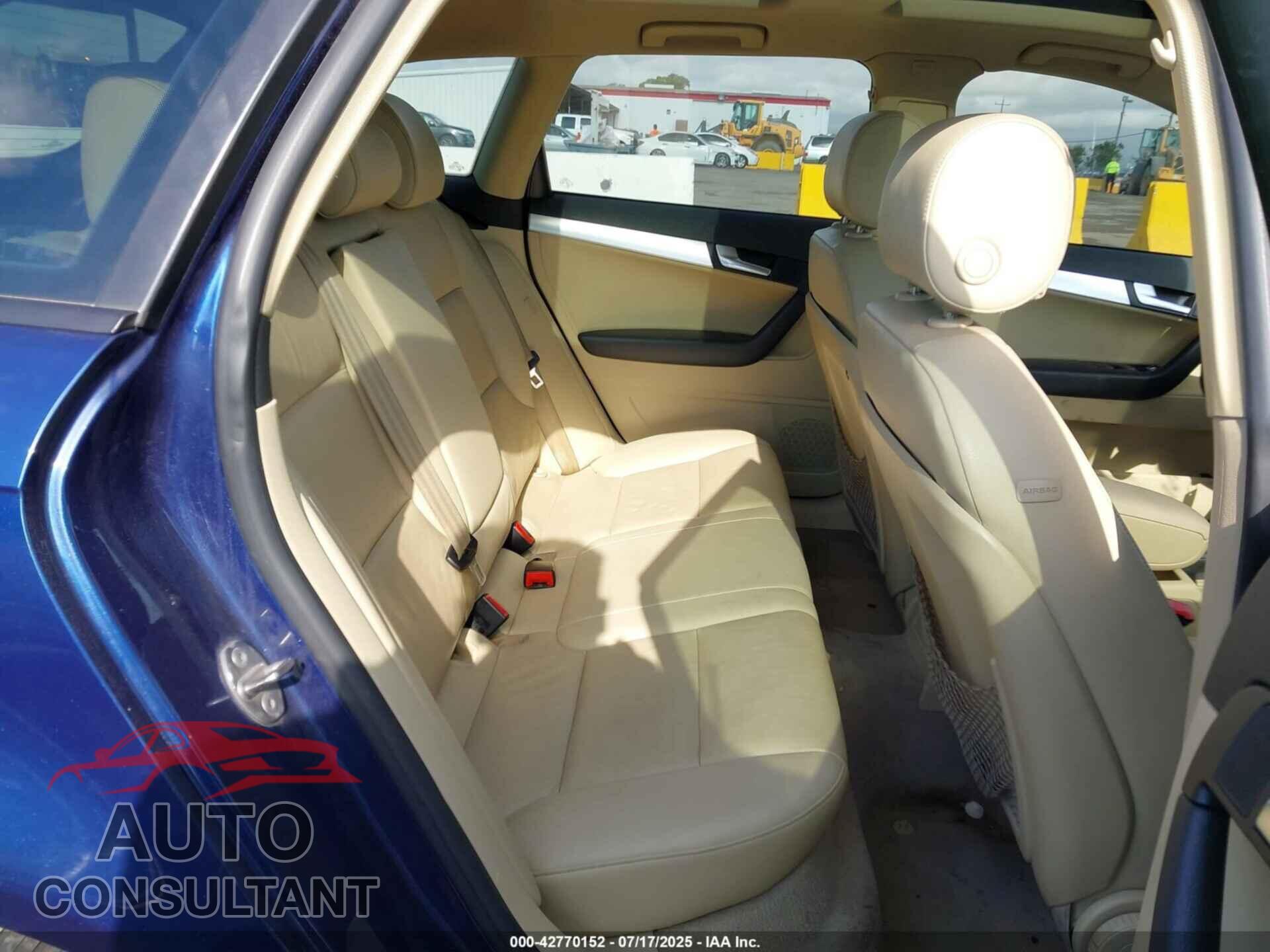 AUDI A3 2012 - WAUMFBFM5CA128154