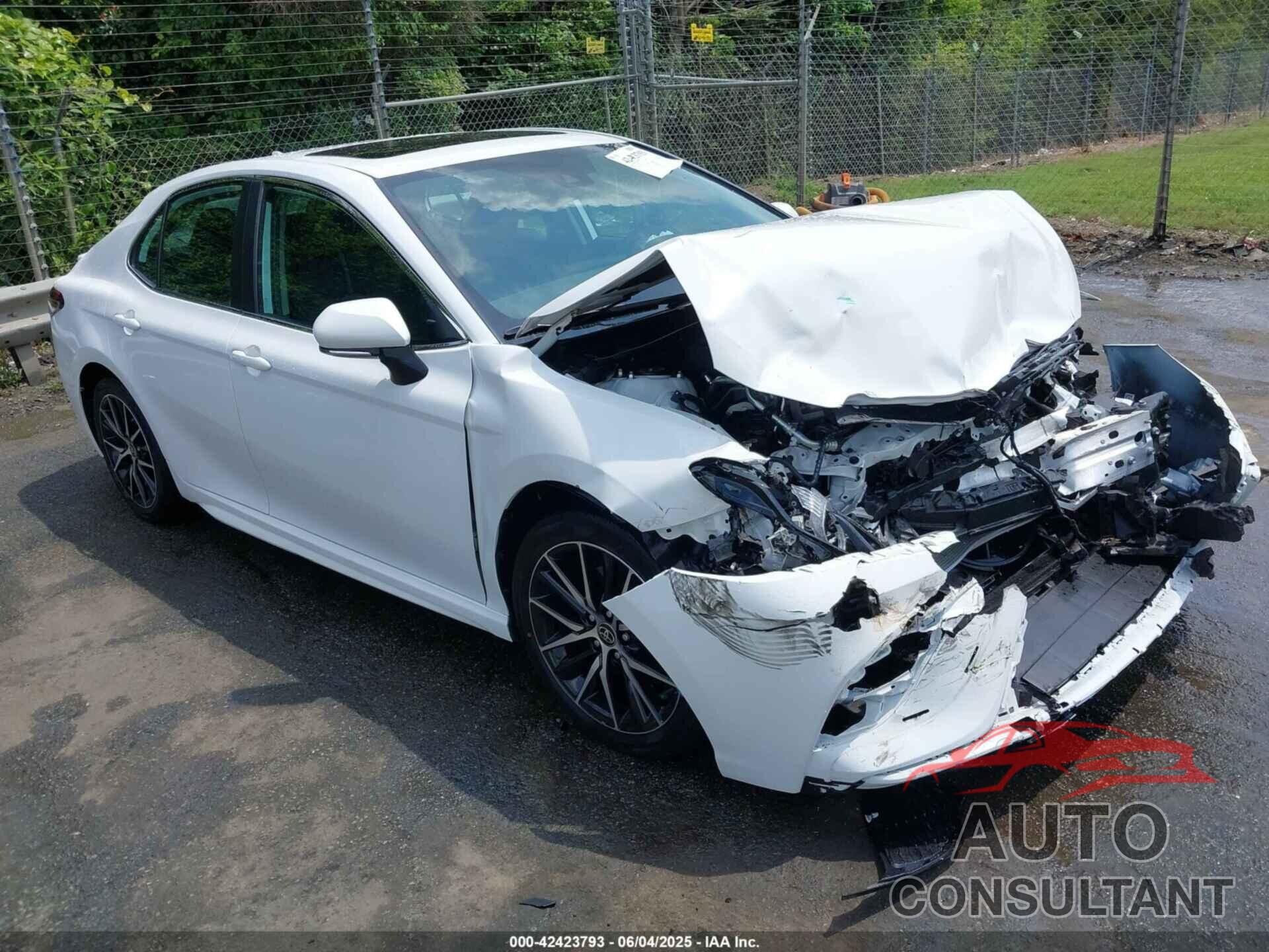 TOYOTA CAMRY 2024 - 4T1G11AK7RU873182