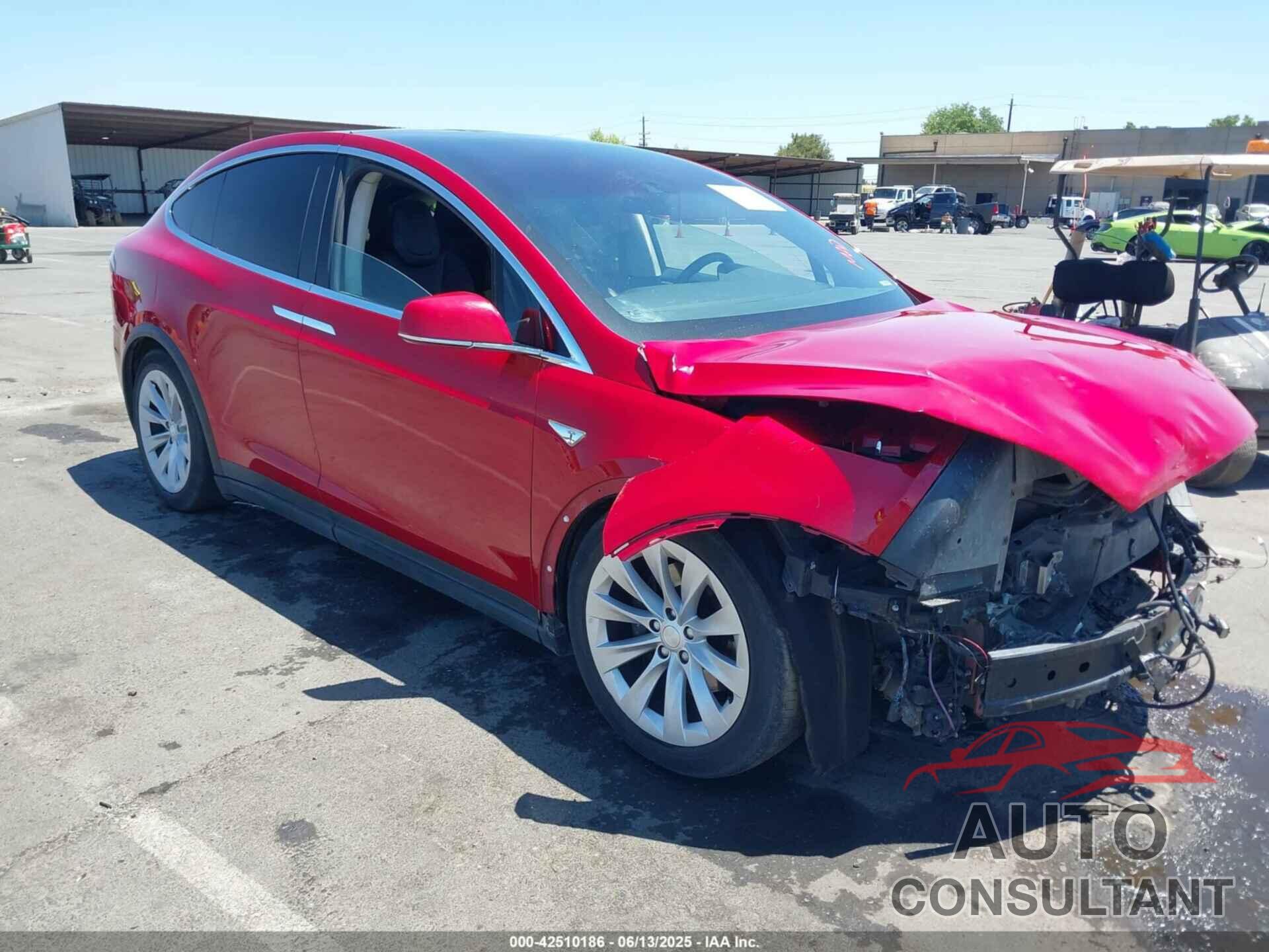 TESLA MODEL X 2016 - 5YJXCAE27GF009182