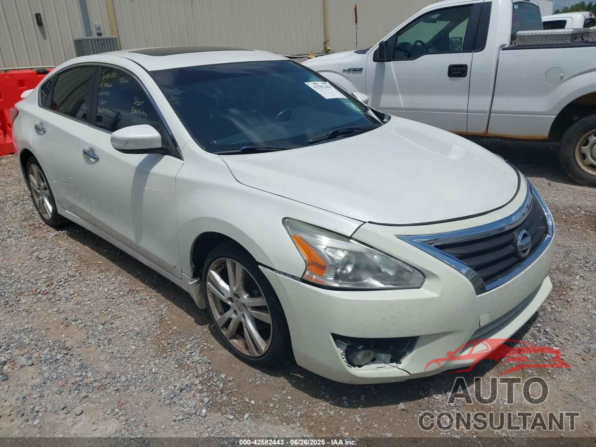 NISSAN ALTIMA 2013 - 1N4BL3AP9DN482009