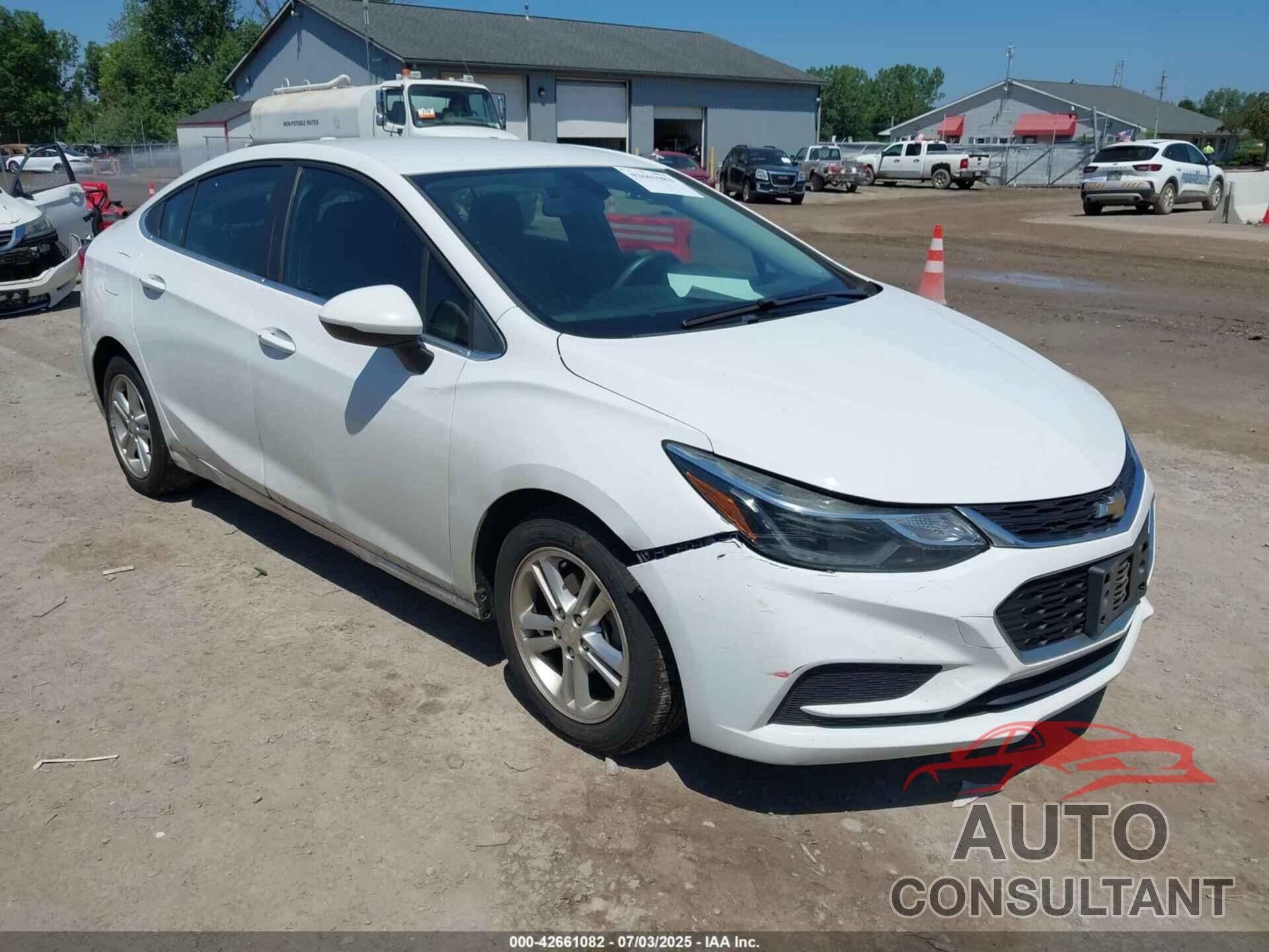 CHEVROLET CRUZE 2017 - 1G1BE5SM0H7225845