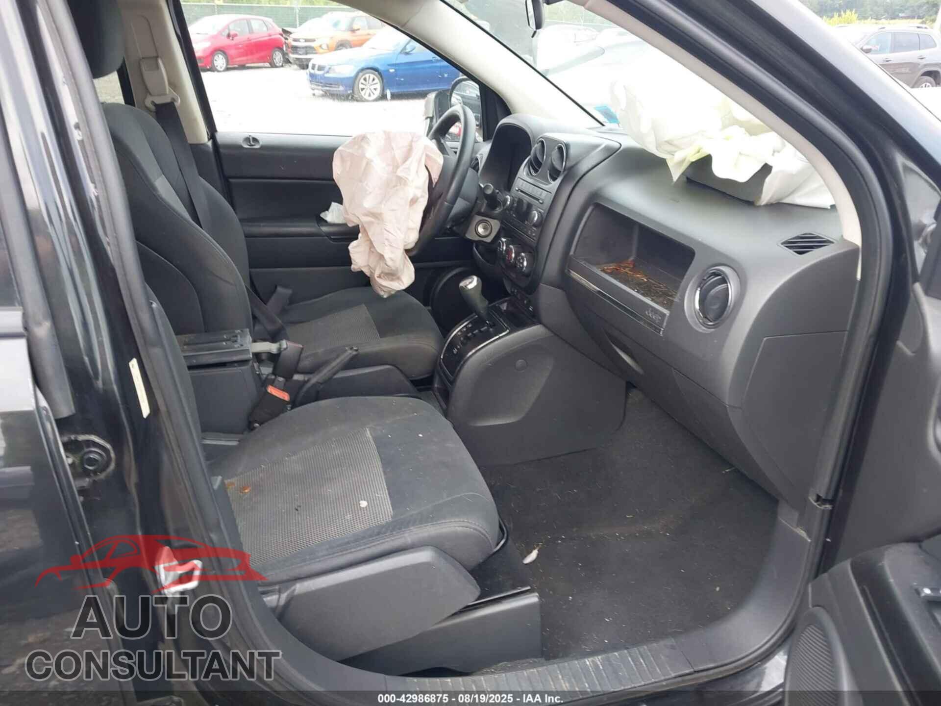 JEEP COMPASS 2011 - 1J4NF1FB7BD134500