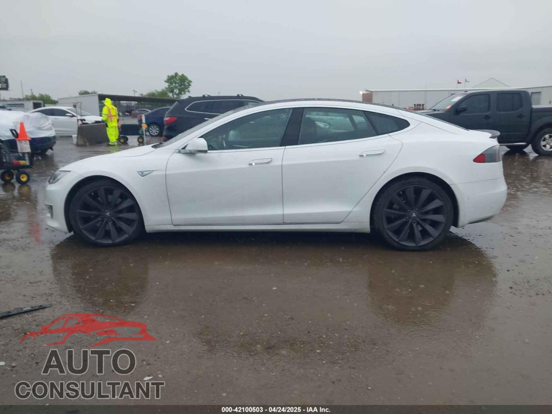 TESLA MODEL S 2016 - 5YJSA1E18GF159244