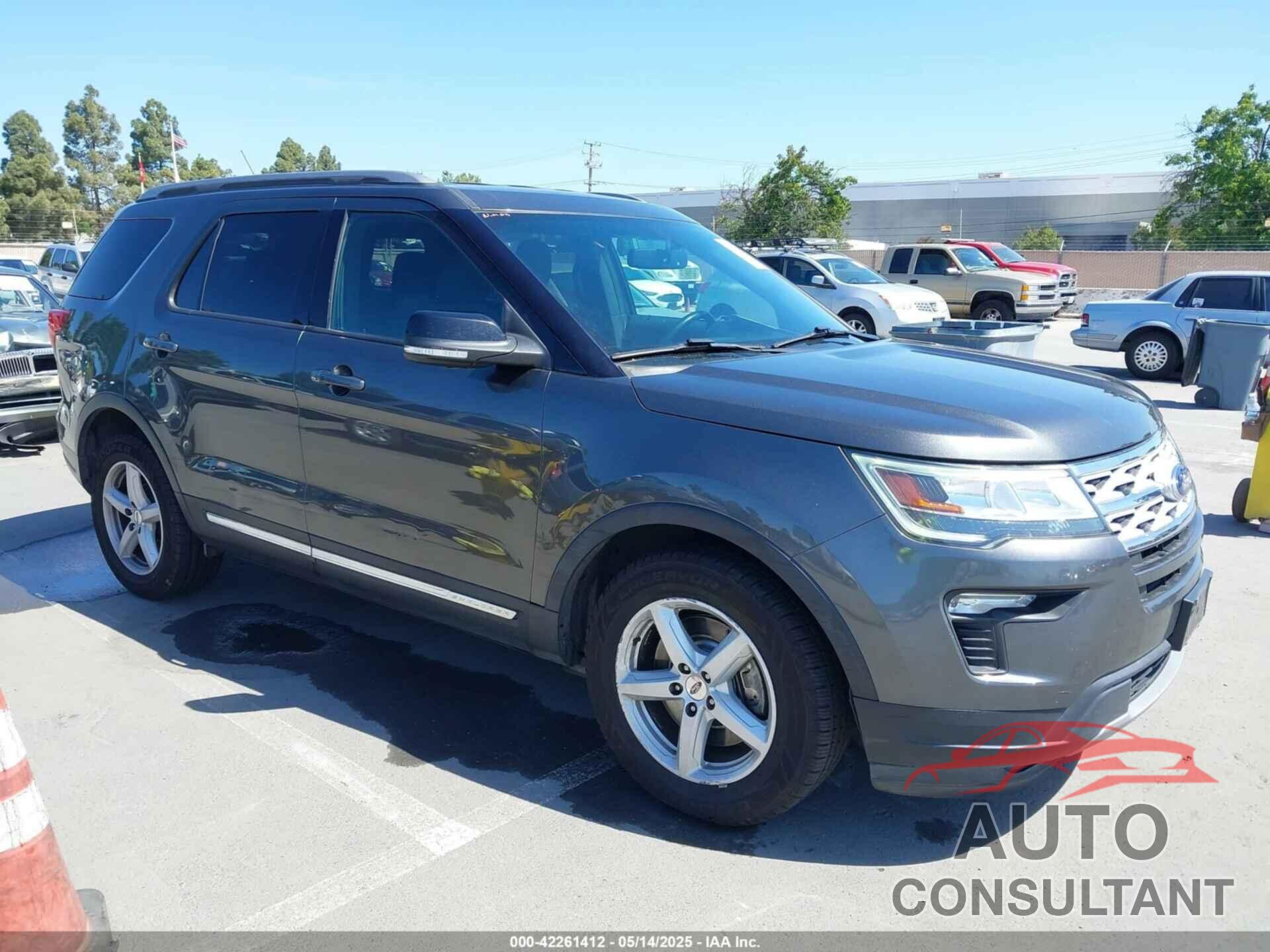 FORD EXPLORER 2018 - 1FM5K7D85JGC55627