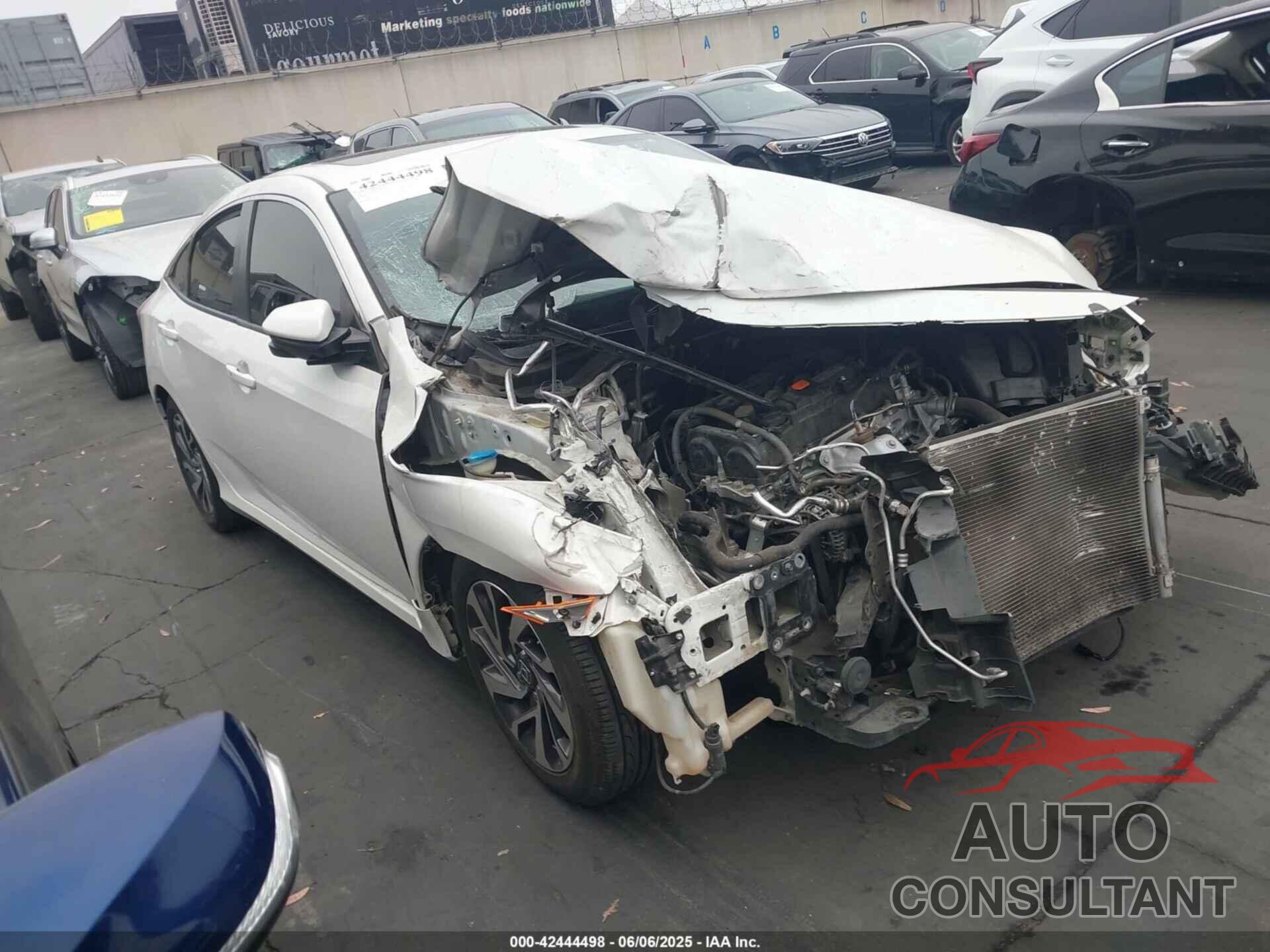 HONDA CIVIC 2018 - 2HGFC2F75JH533221