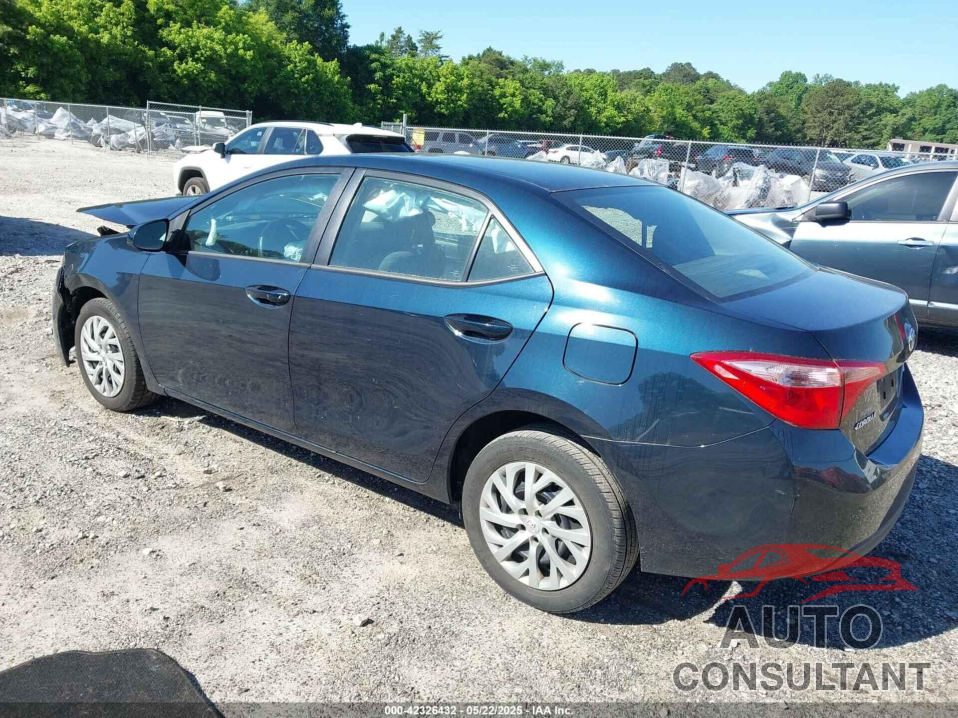 TOYOTA COROLLA 2017 - 5YFBURHEXHP733935