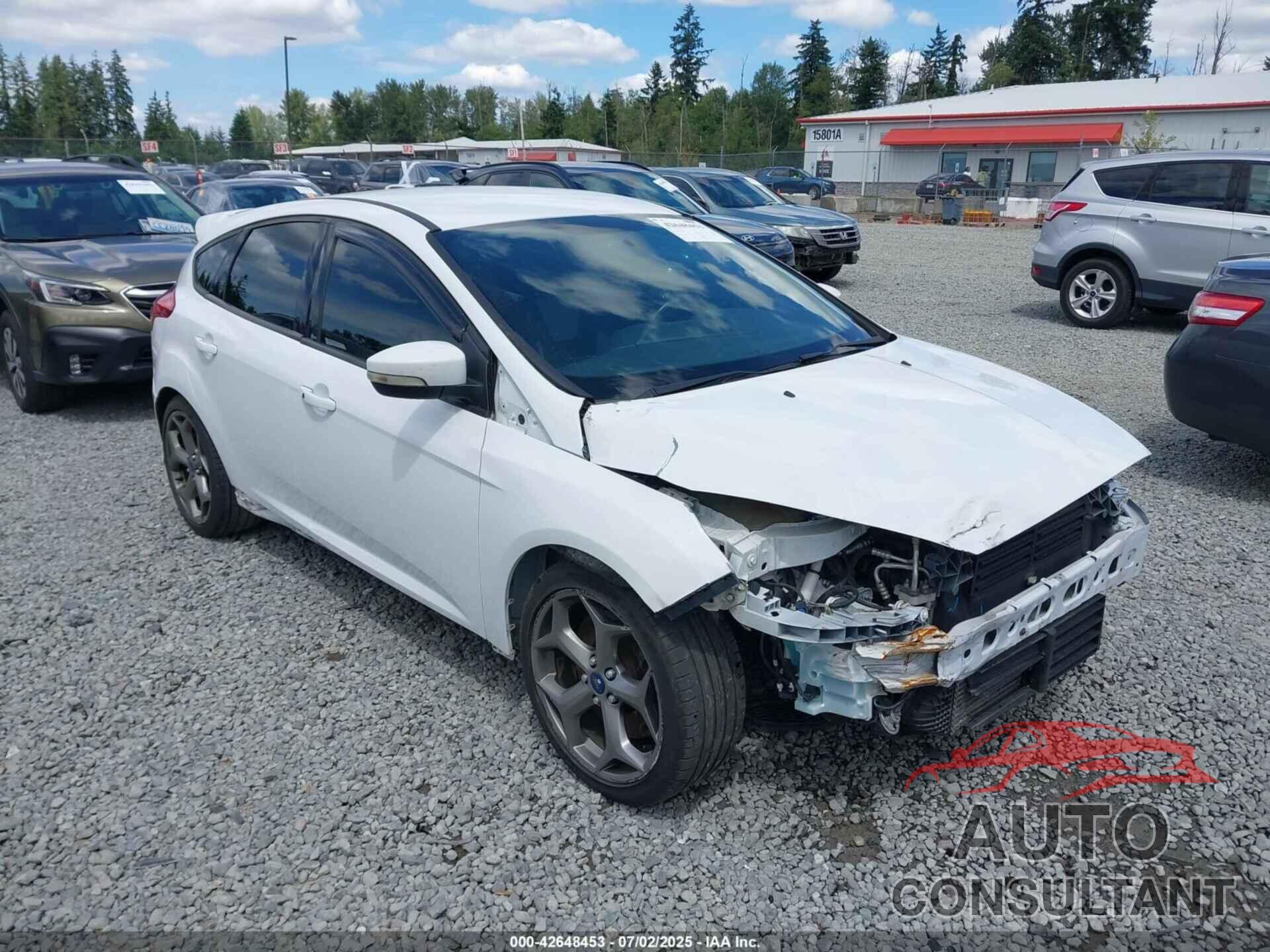 FORD FOCUS ST 2017 - 1FADP3L96HL348474