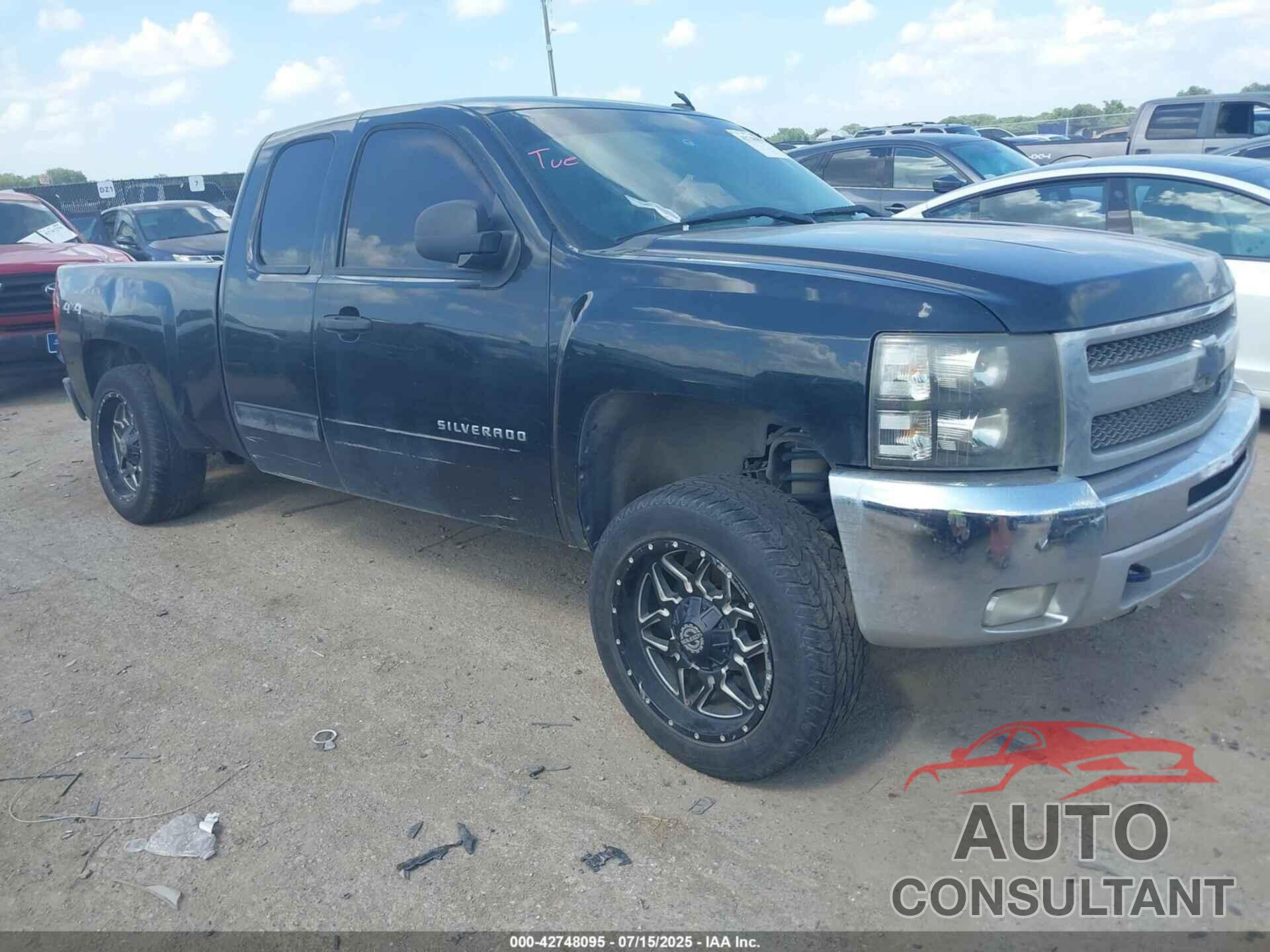 CHEVROLET SILVERADO 1500 2013 - 1GCRKSE74DZ151489