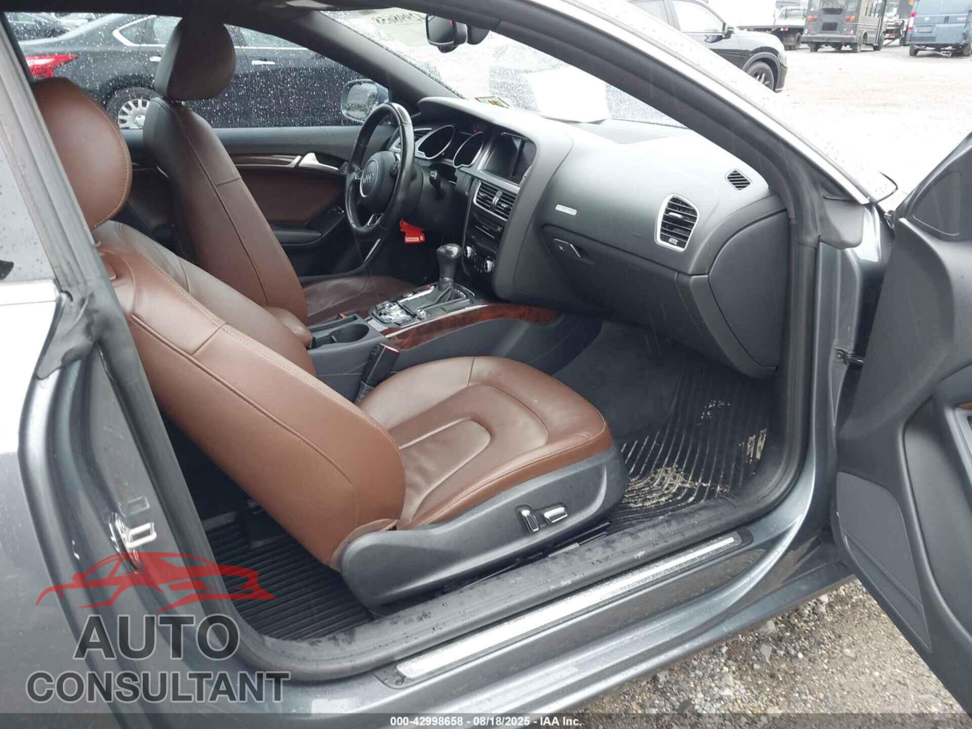 AUDI A5 2013 - WAULFAFR3DA027794