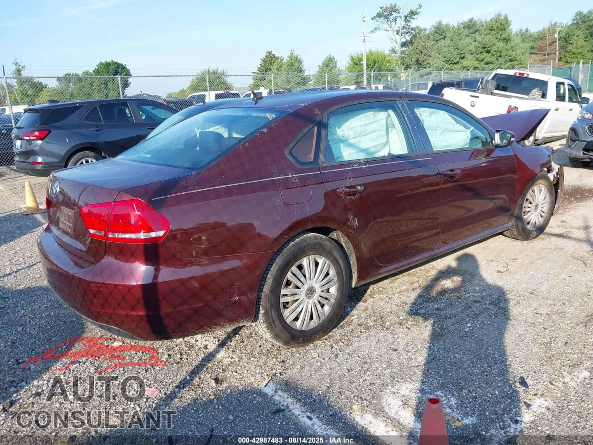 VOLKSWAGEN PASSAT 2014 - 1VWAP7A31EC005955