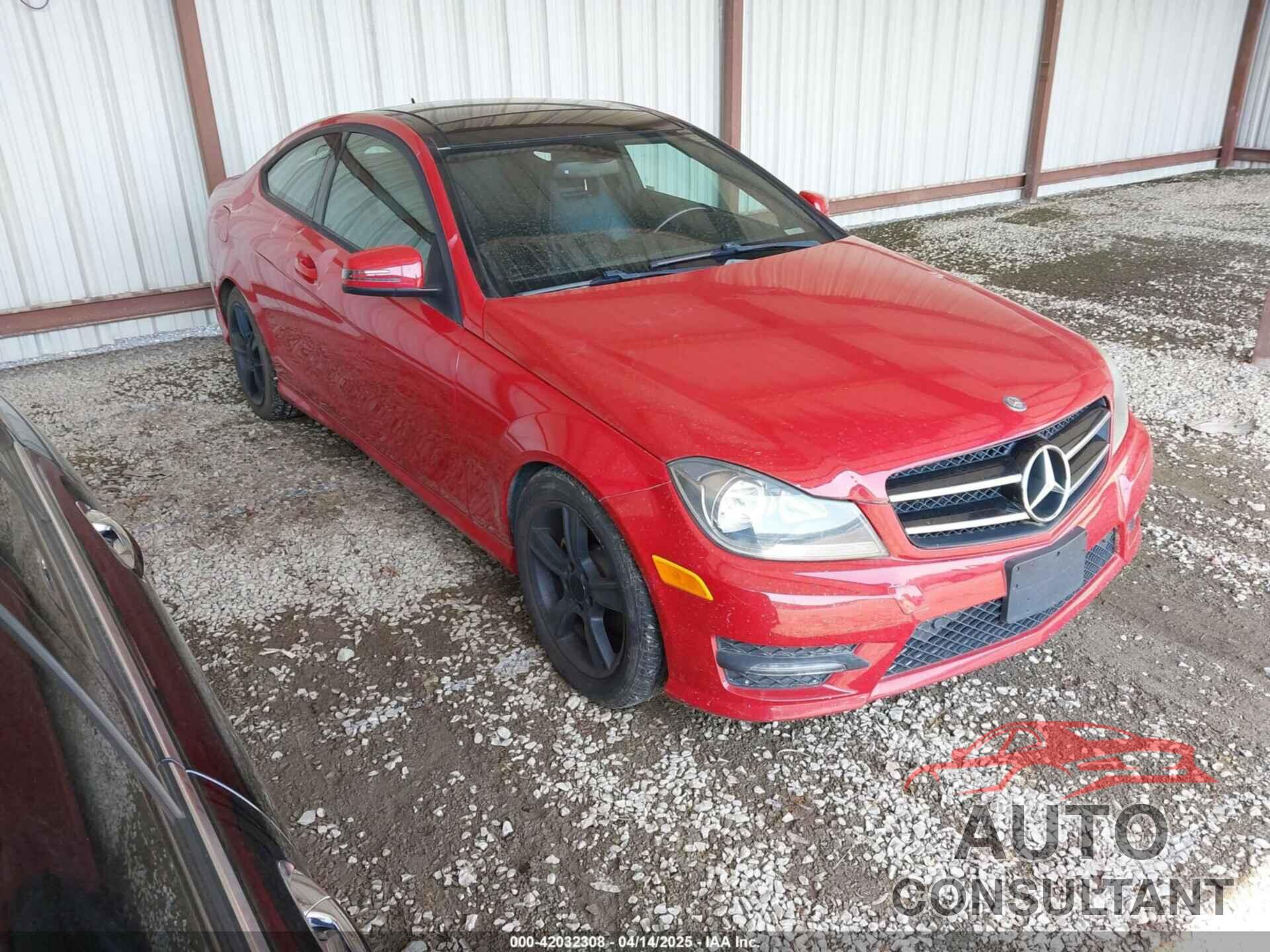 MERCEDES-BENZ C 250 2014 - WDDGJ4HB8EG292493