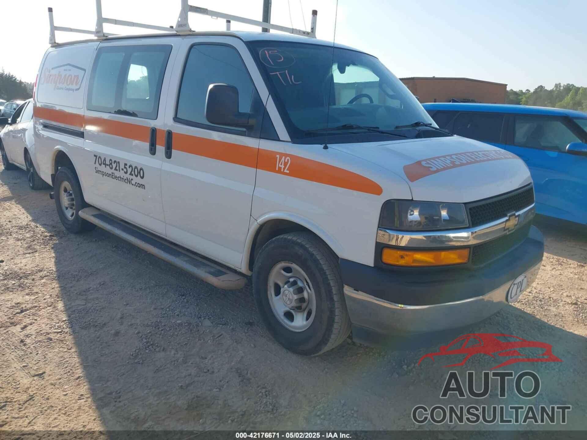 CHEVROLET EXPRESS 2500 2018 - 1GCWGAFG7J1906173