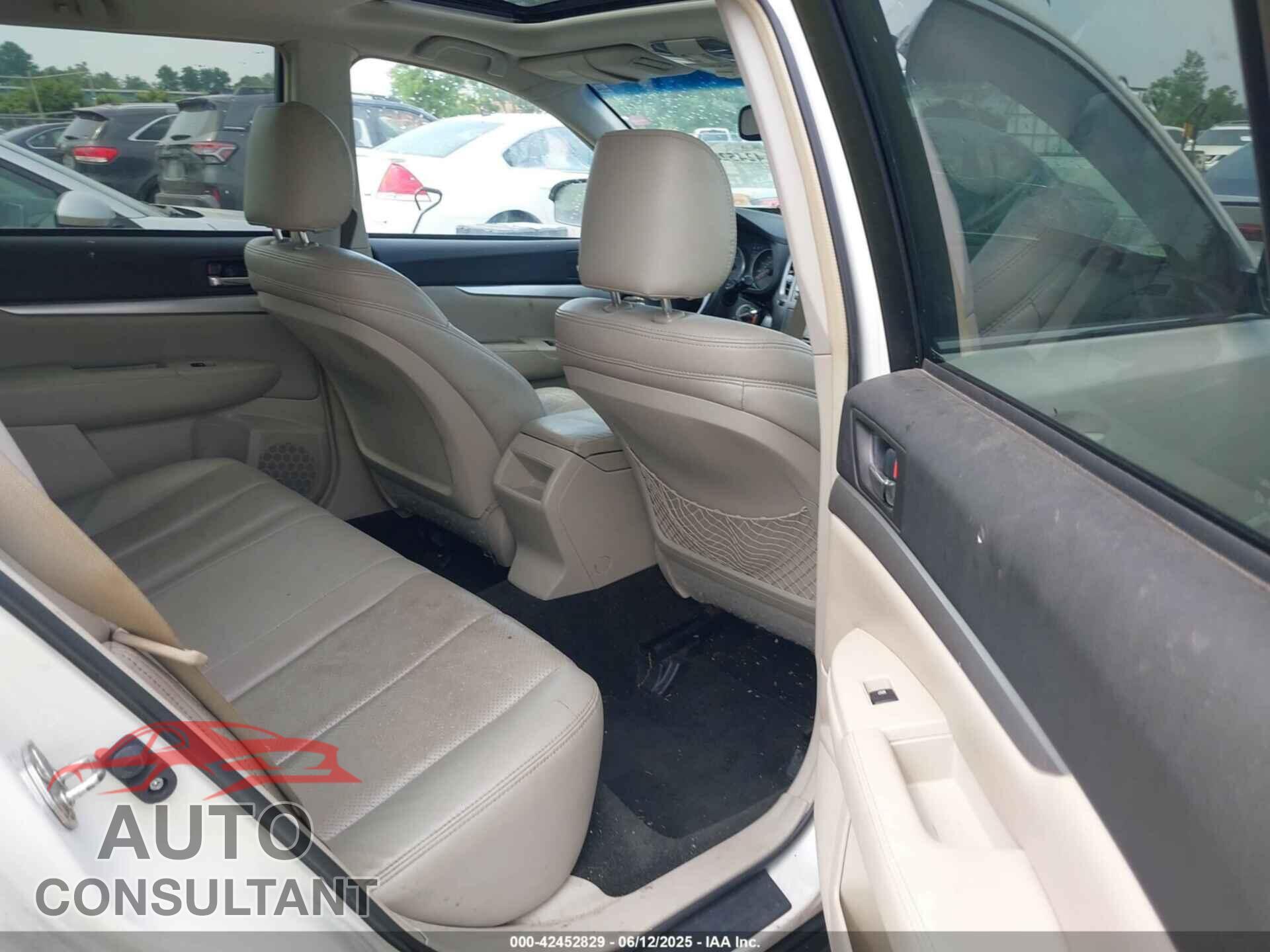 SUBARU OUTBACK 2014 - 4S4BRCDC4E3300064